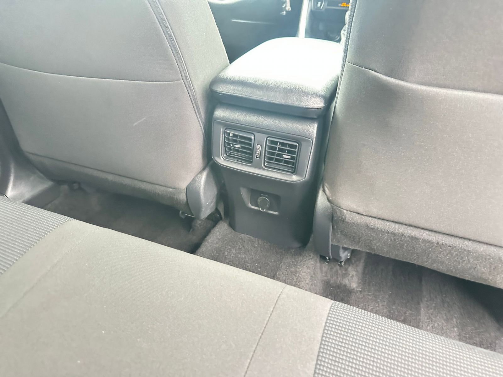 Thumbnail: 2025 Toyota RAV4 - 24