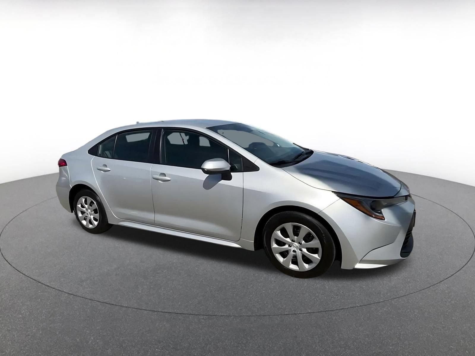 Thumbnail: 2025 Toyota Corolla - 2