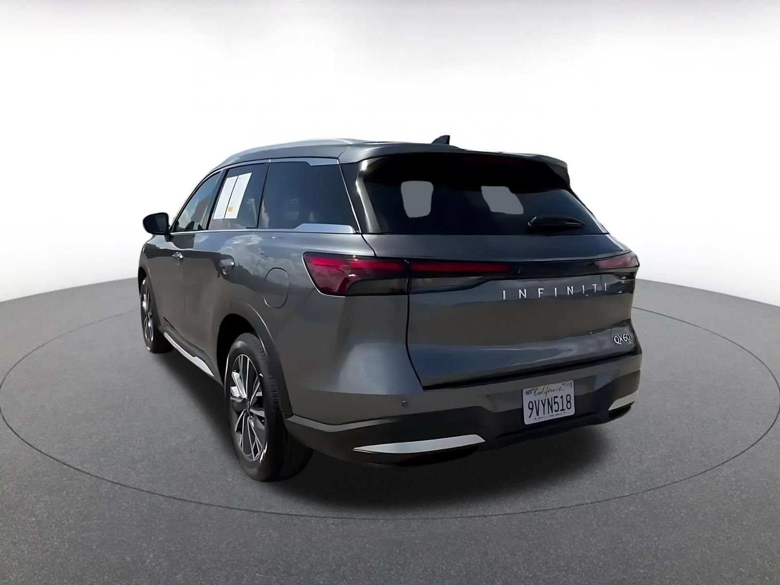 Thumbnail: 2026 INFINITI QX60 - 10