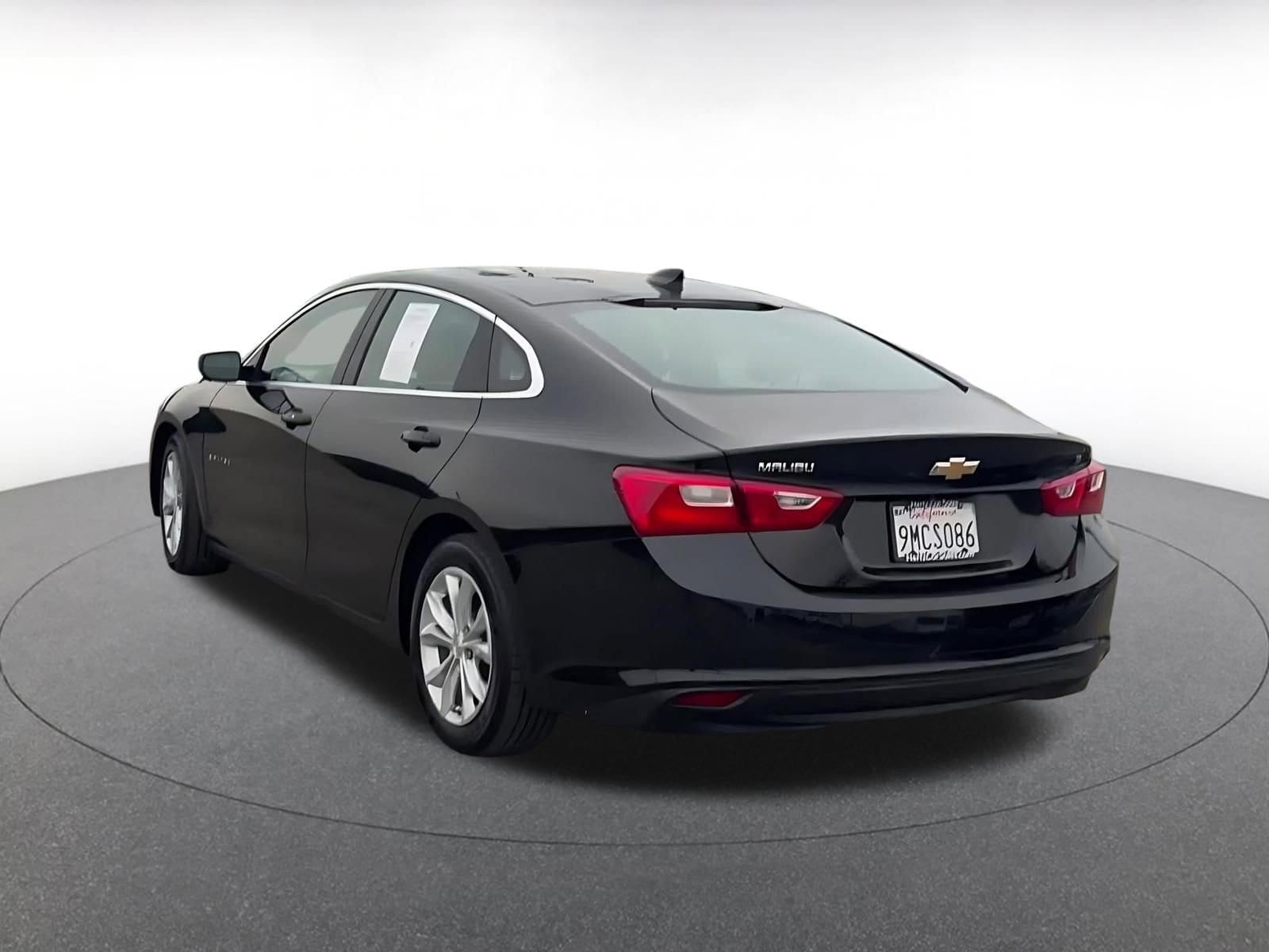 Thumbnail: 2024 Chevrolet Malibu - 11