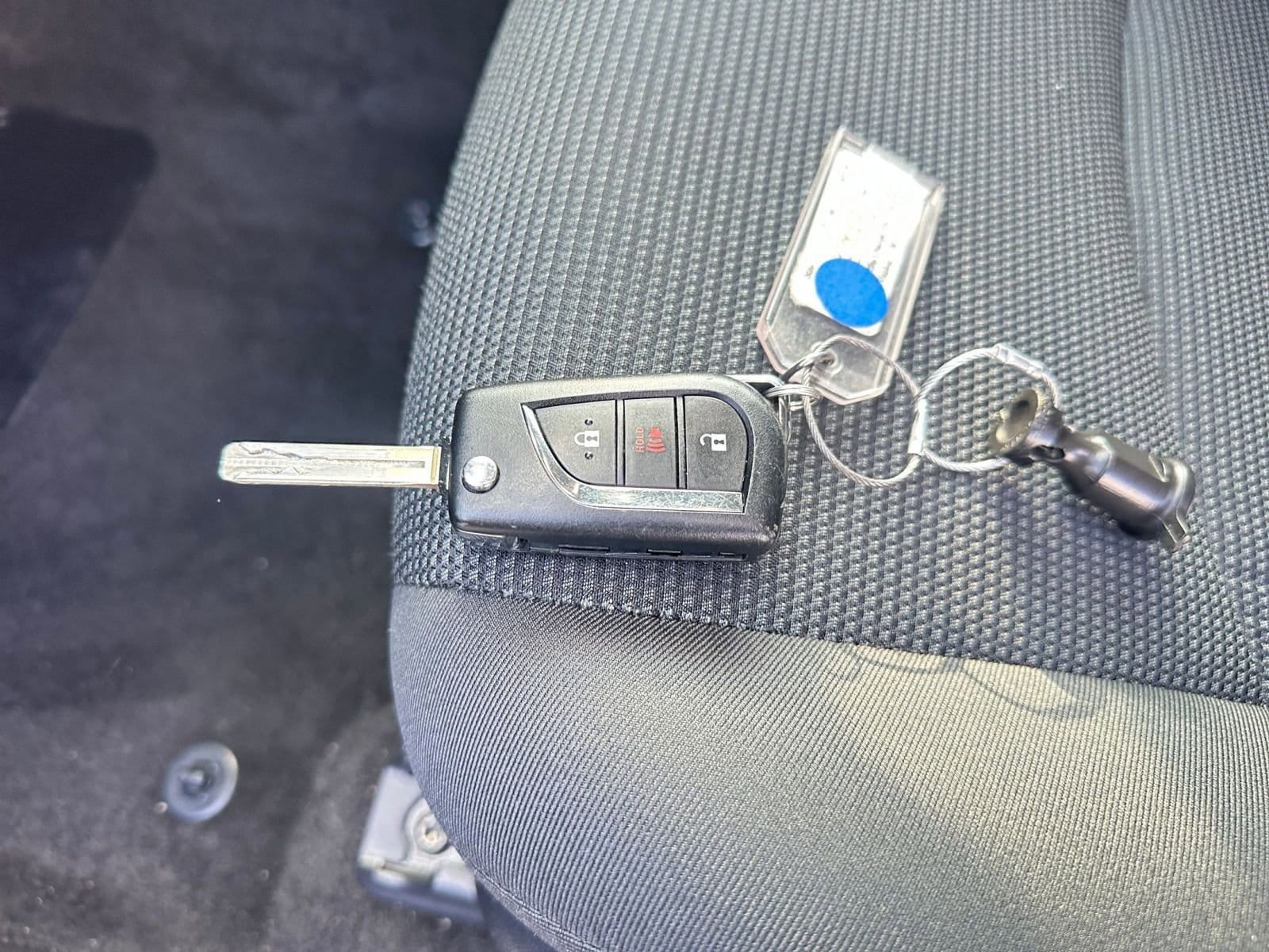 Thumbnail: 2025 Toyota RAV4 - 22