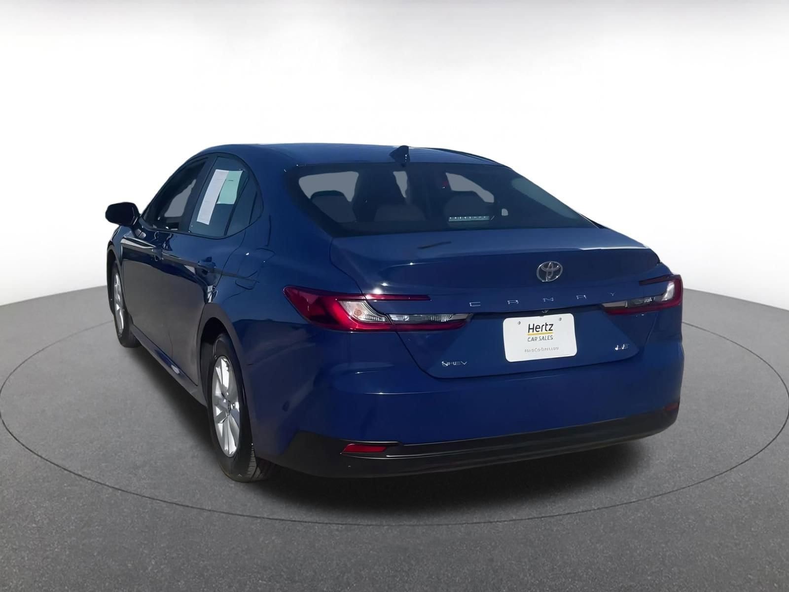 Thumbnail: 2025 Toyota Camry - 10