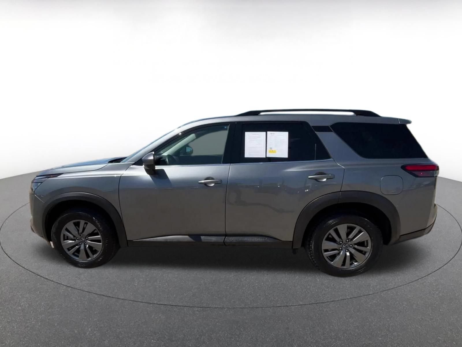 Thumbnail: 2025 Nissan Pathfinder - 9