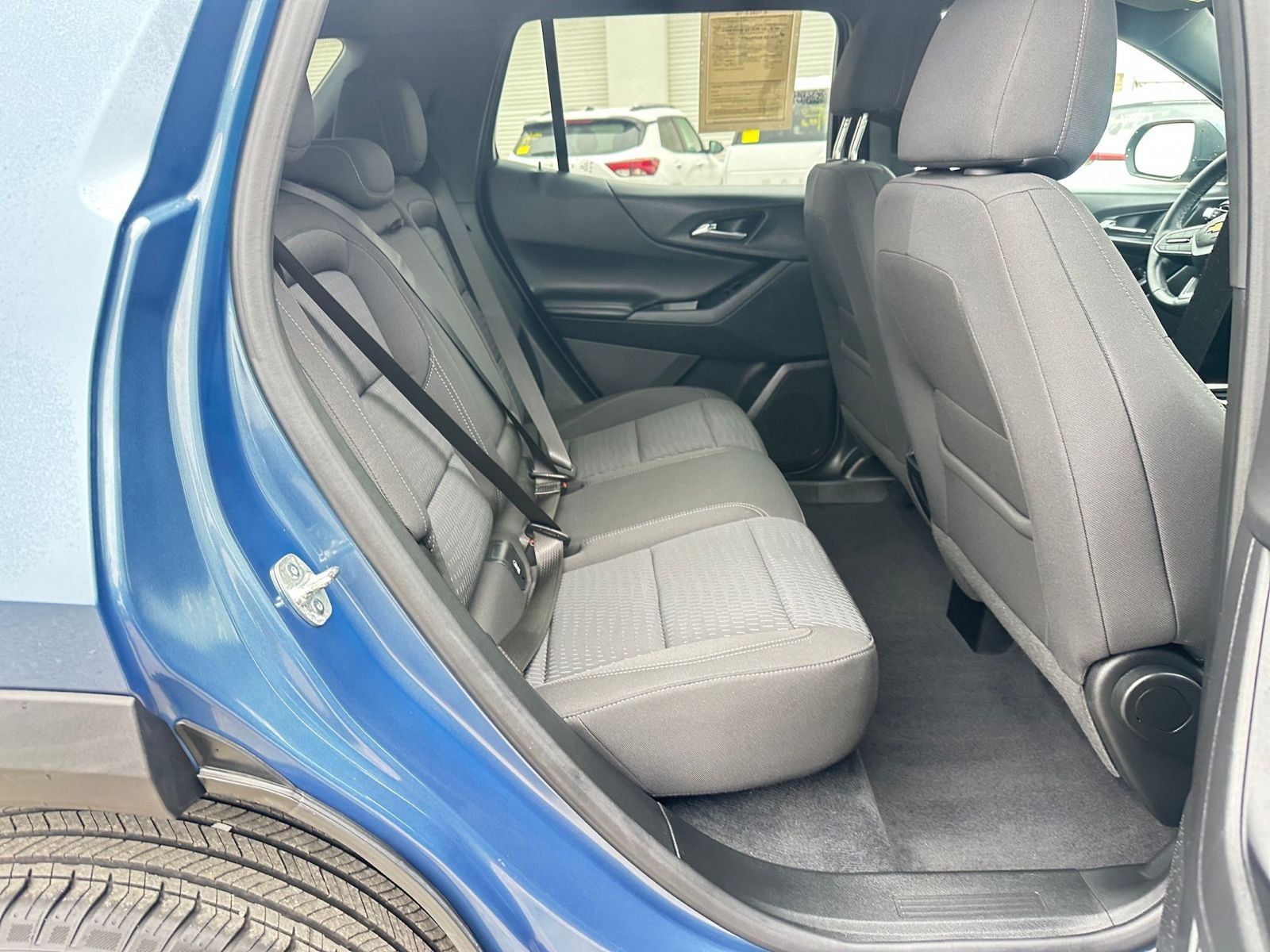 Thumbnail: 2025 Chevrolet Equinox - 25