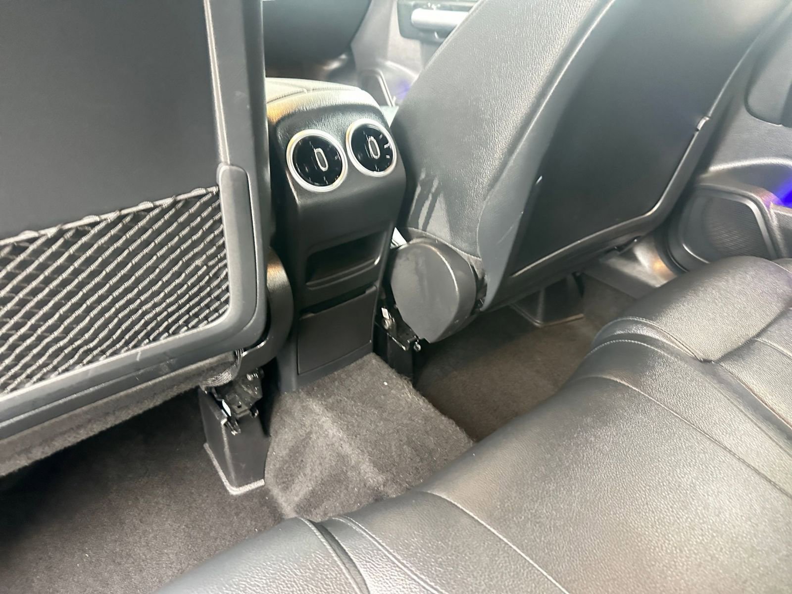 Thumbnail: 2025 Mercedes-Benz GLA - 24