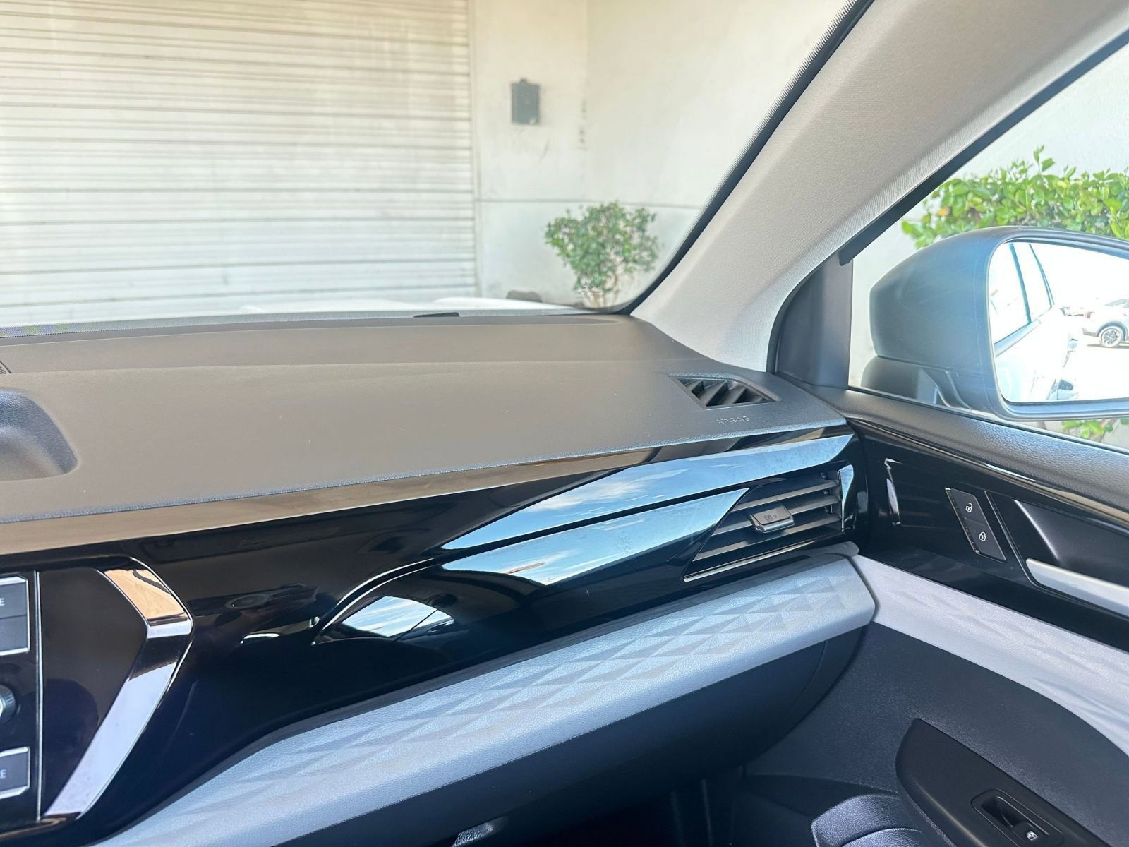 Thumbnail: 2024 Volkswagen Taos - 35