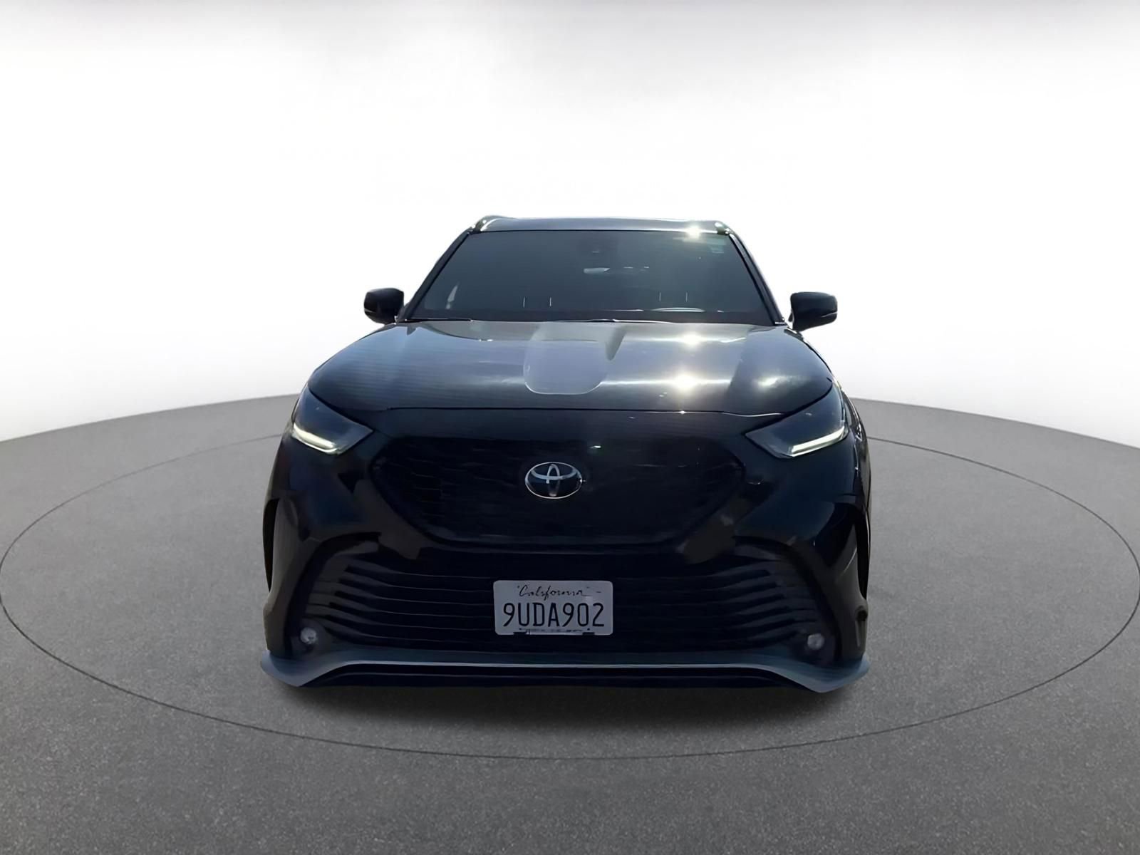 Thumbnail: 2025 Toyota Highlander - 4