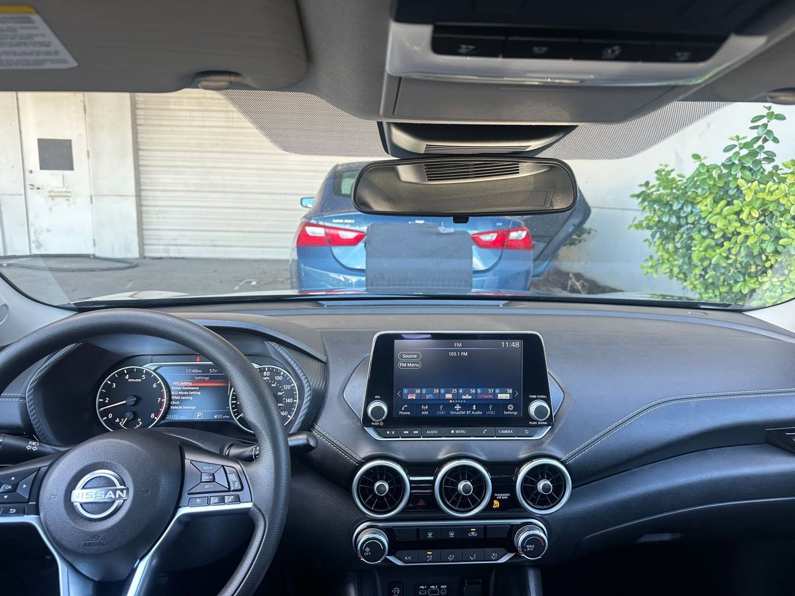 Thumbnail: 2025 Nissan Sentra - 33