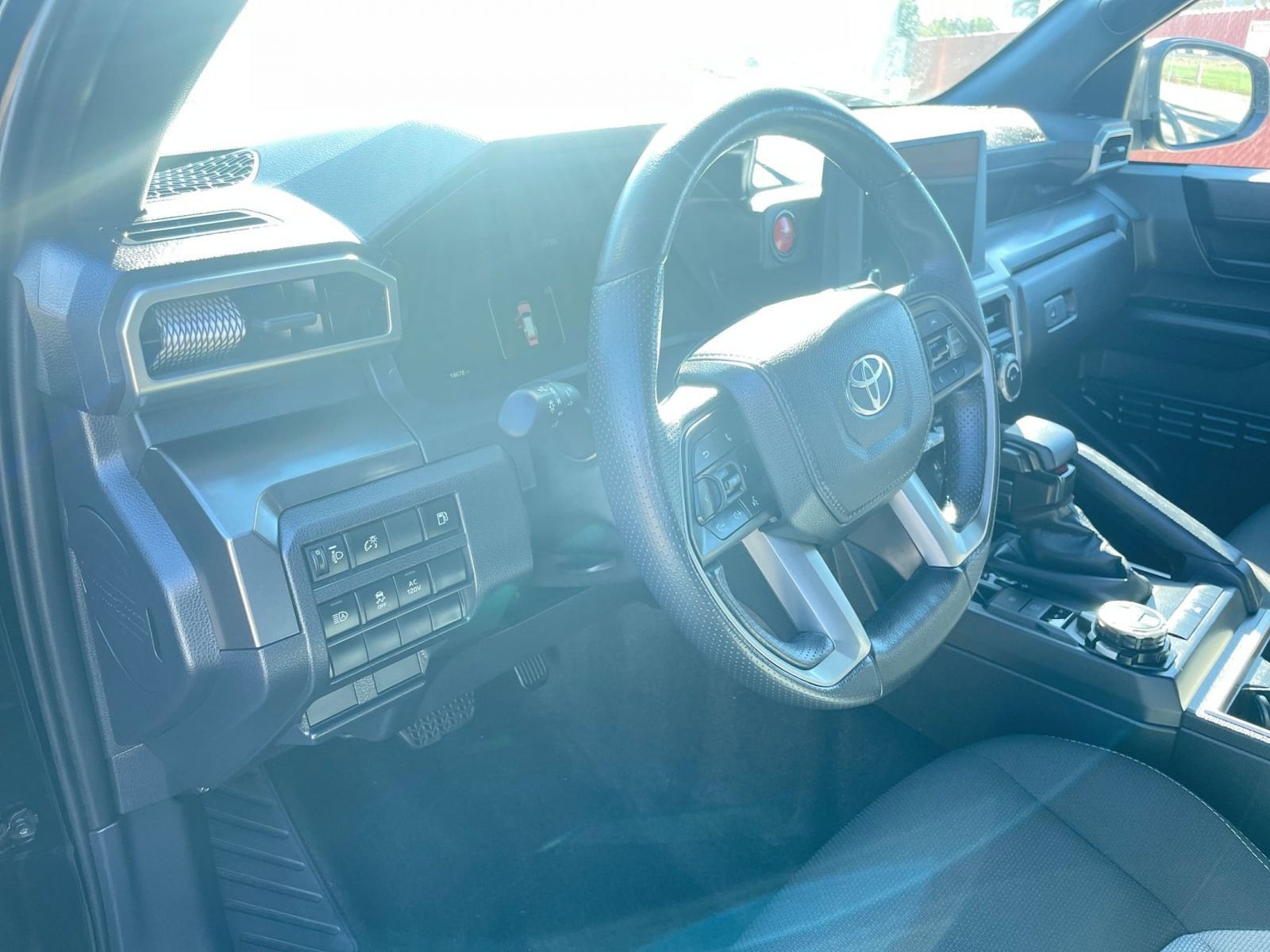 Thumbnail: 2025 Toyota 4Runner - 32