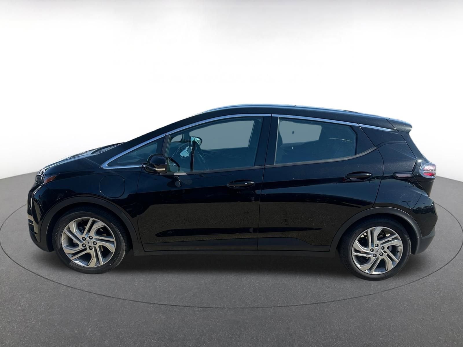 Thumbnail: 2023 Chevrolet Bolt EV - 2