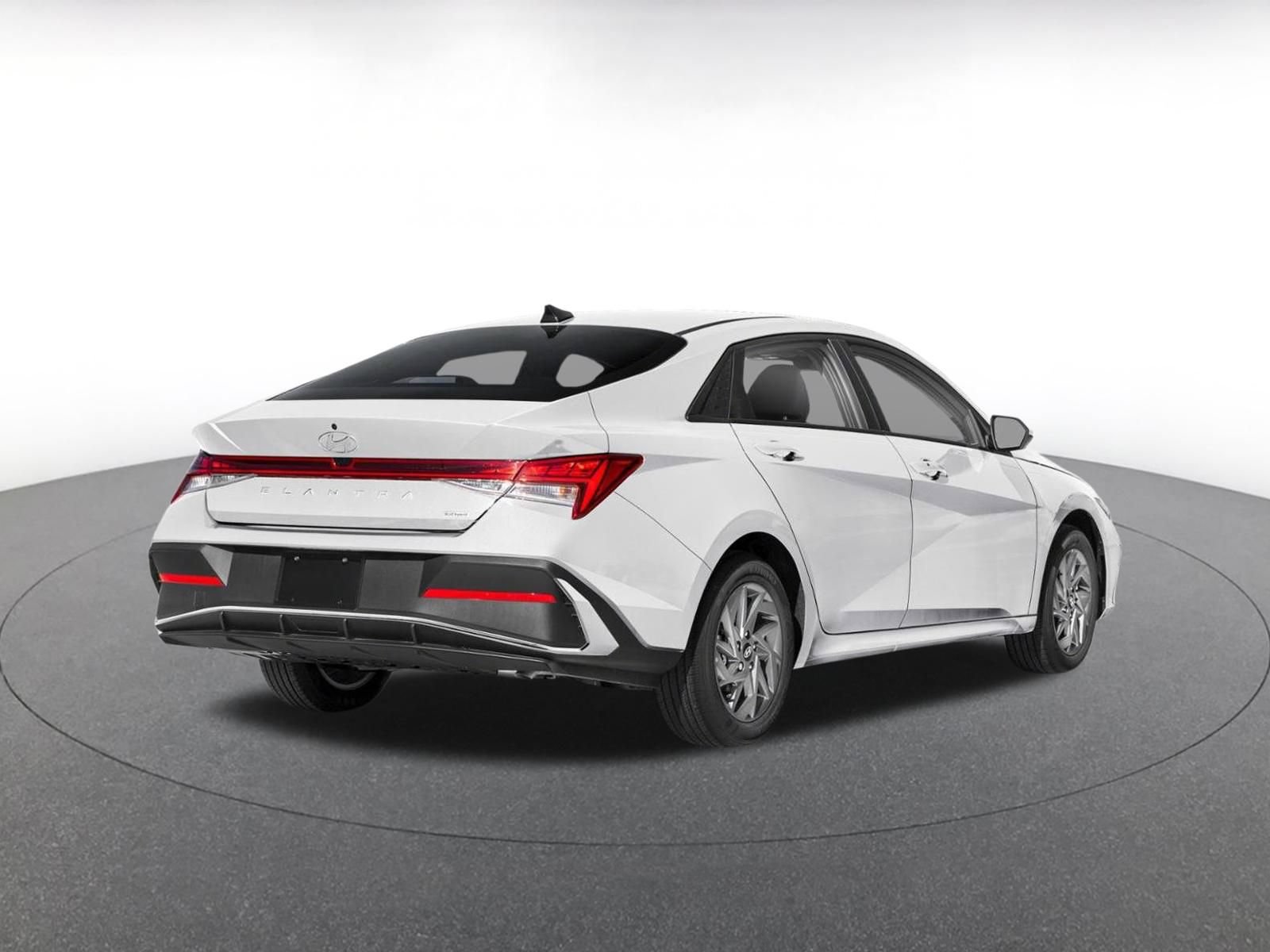 Thumbnail: 2026 Hyundai Elantra - 2