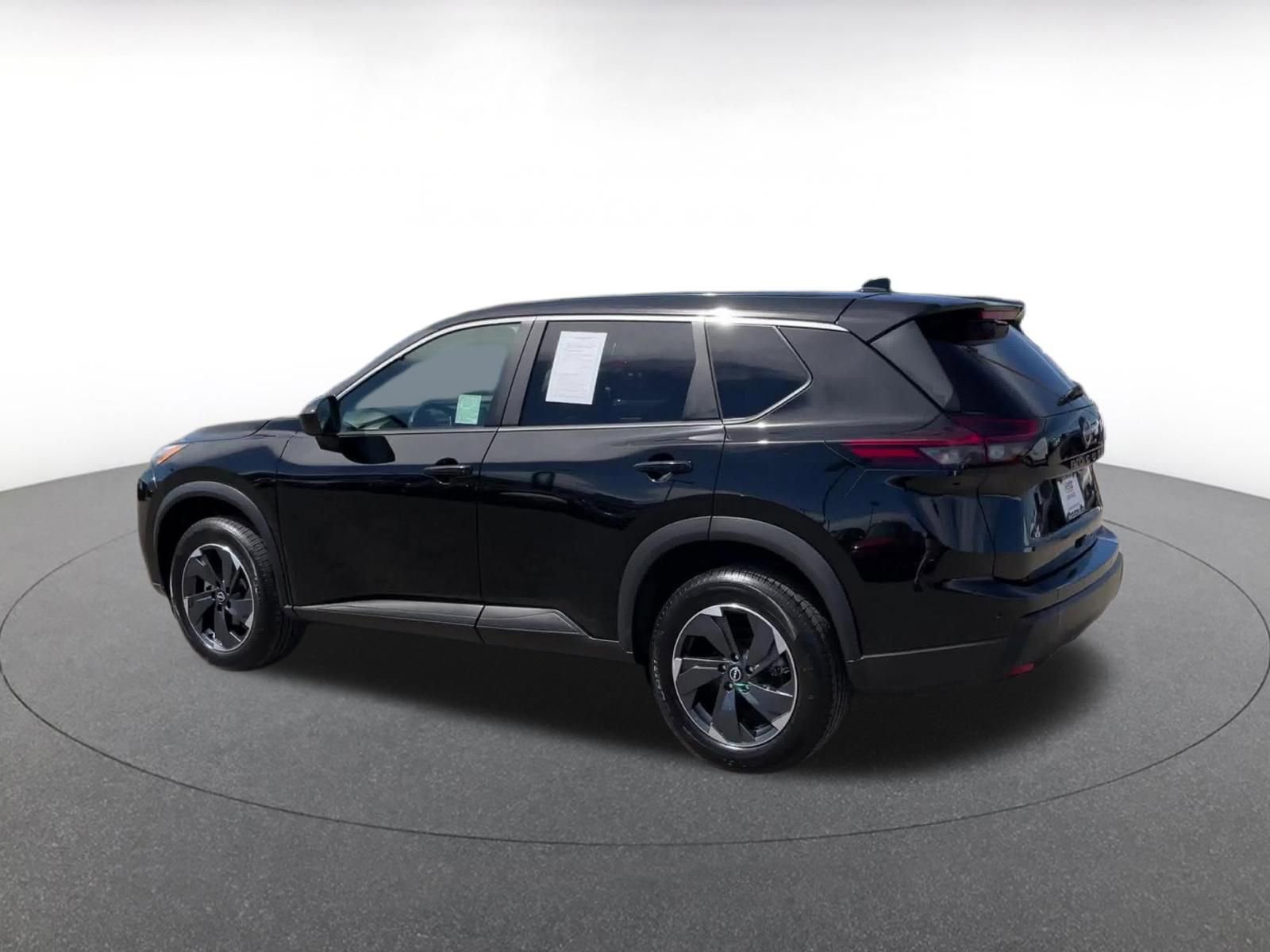 Thumbnail: 2025 Nissan Rogue - 10