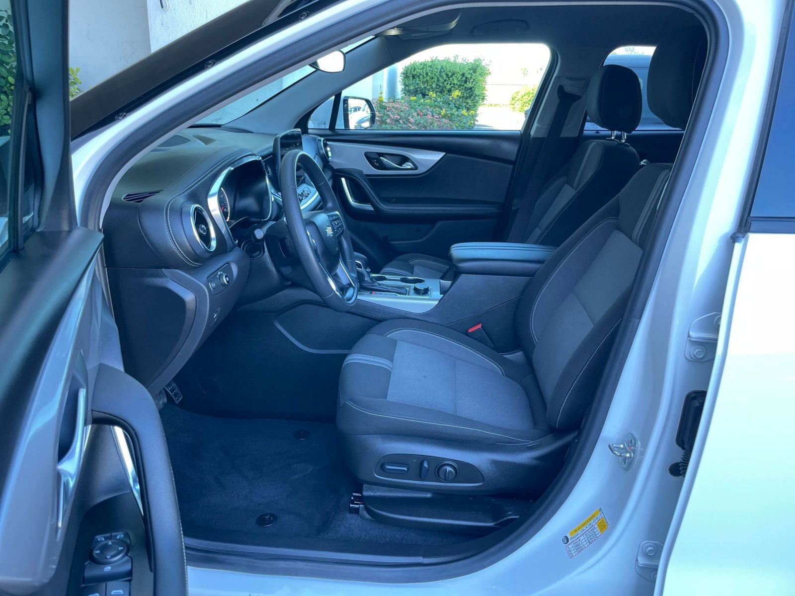 Thumbnail: 2025 Chevrolet Blazer - 28