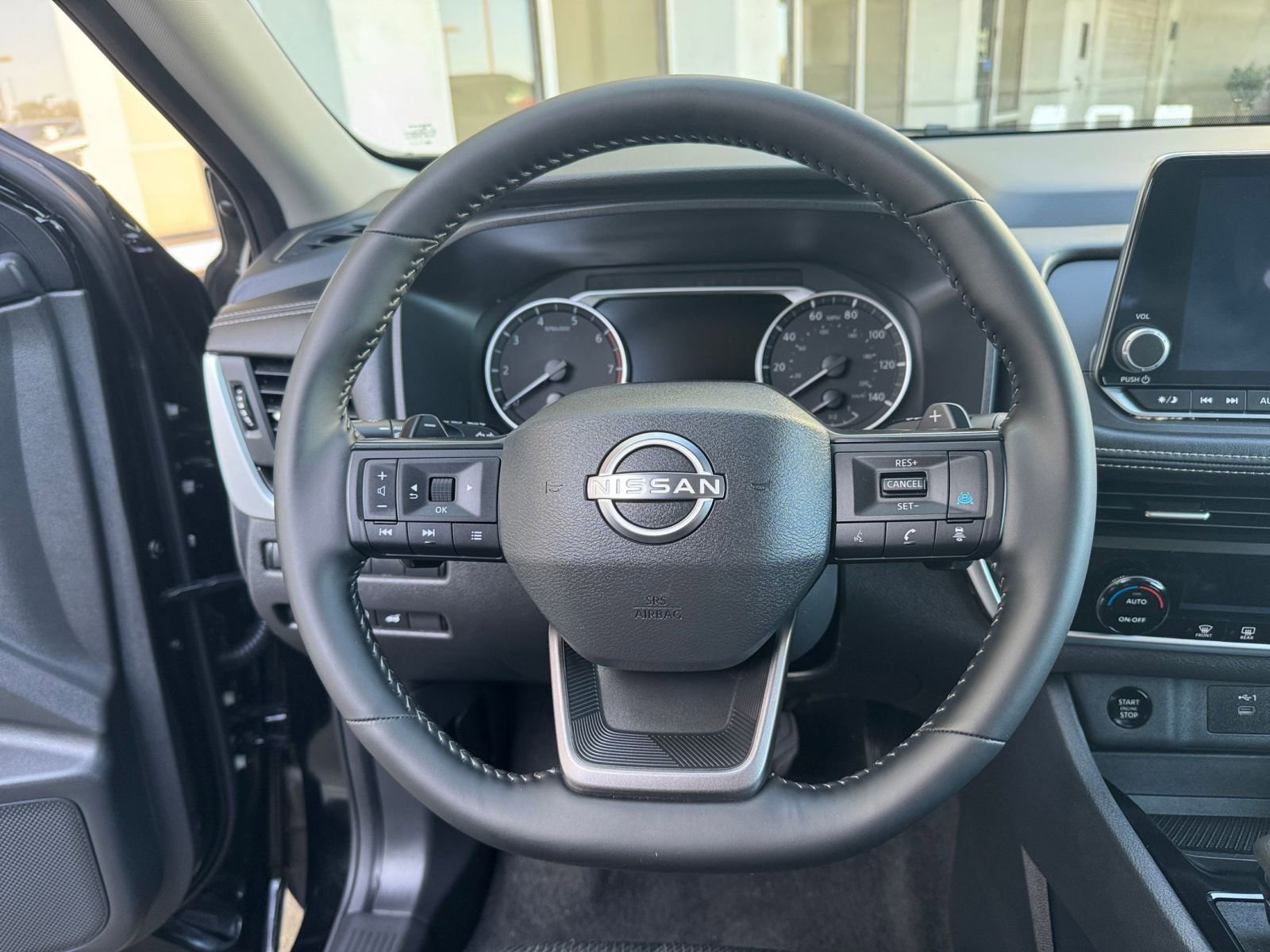 Thumbnail: 2025 Nissan Rogue - 30