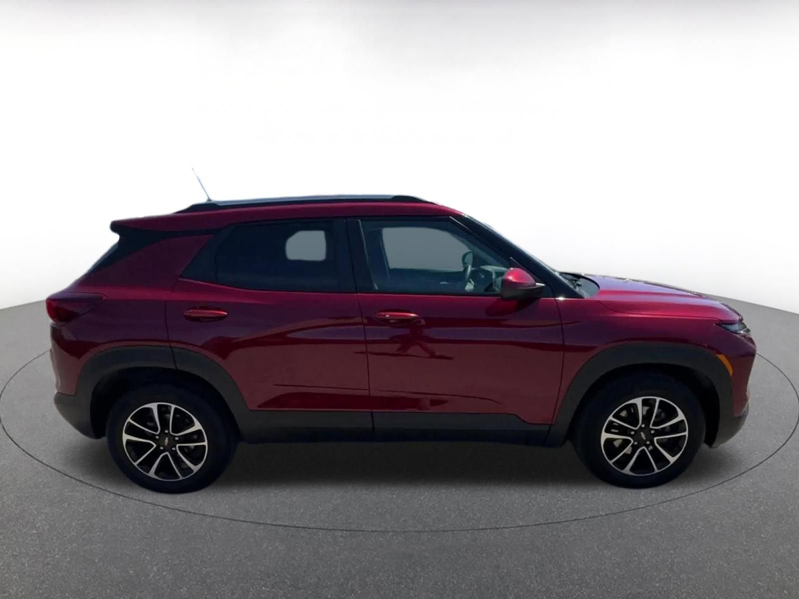 Thumbnail: 2025 Chevrolet TrailBlazer - 16