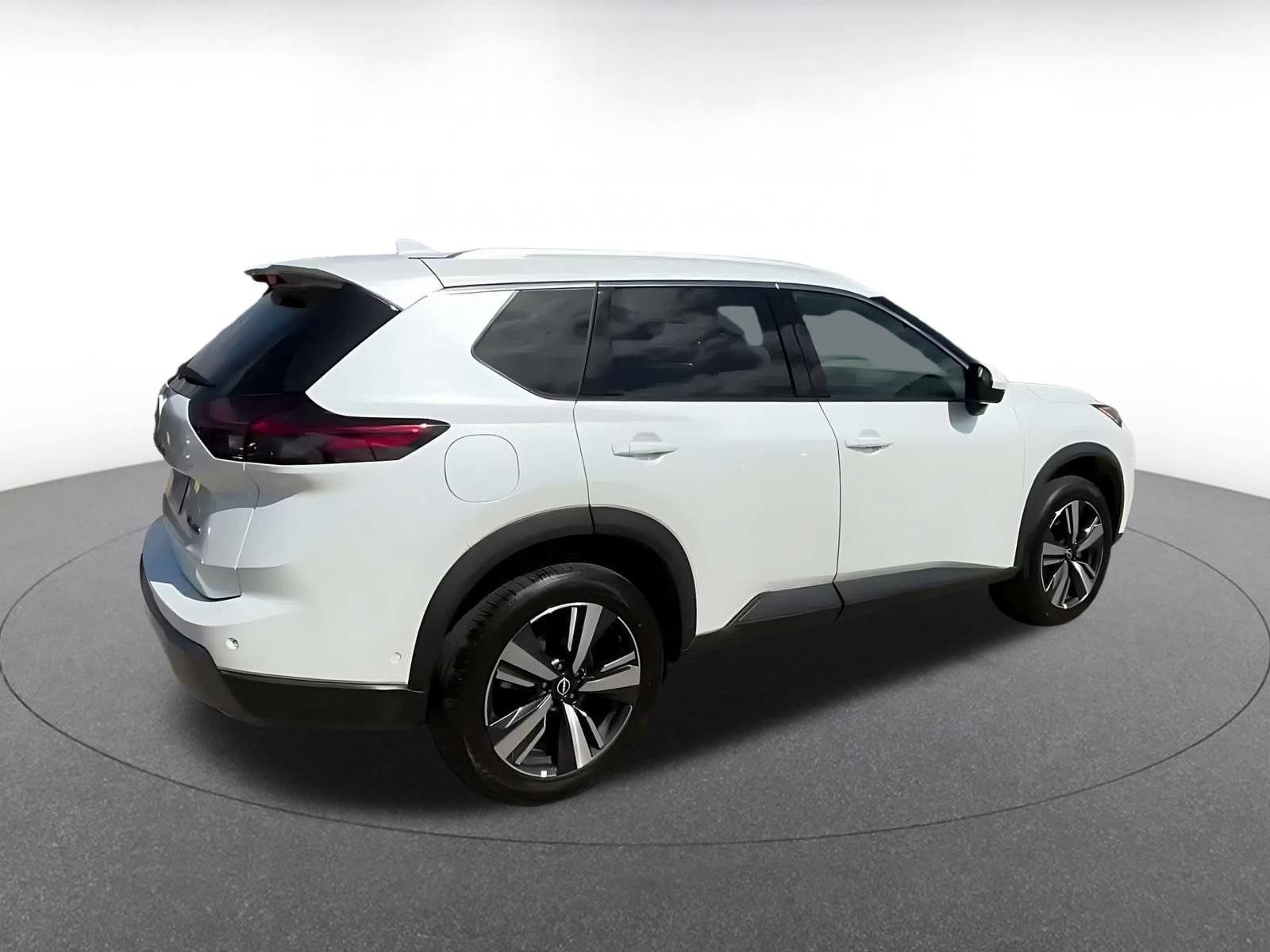 Thumbnail: 2026 Nissan Rogue - 14