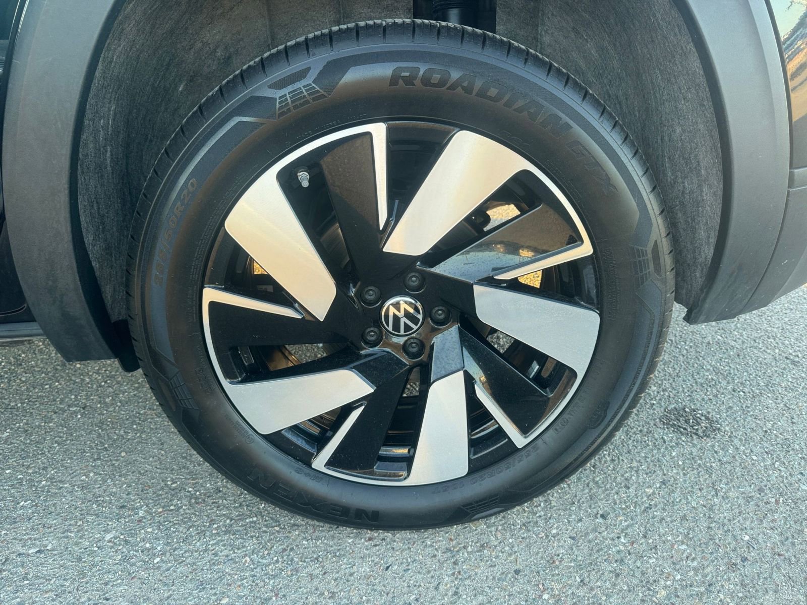 Thumbnail: 2025 Volkswagen Atlas - 30