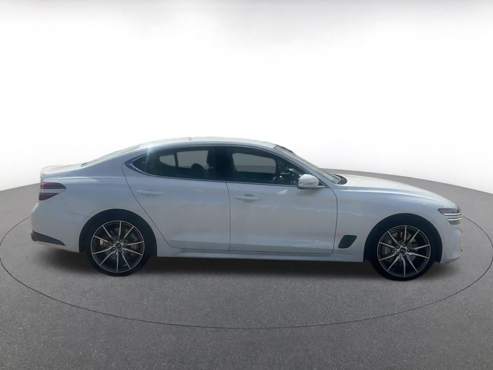Thumbnail: 2025 Genesis G70 - 16