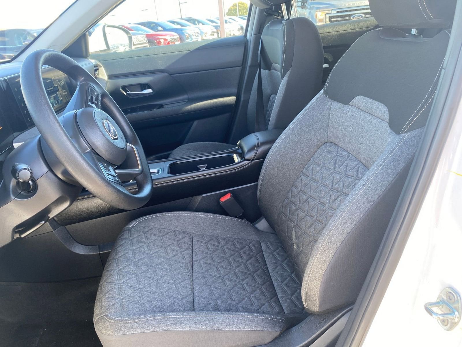 Thumbnail: 2025 Nissan Kicks - 24