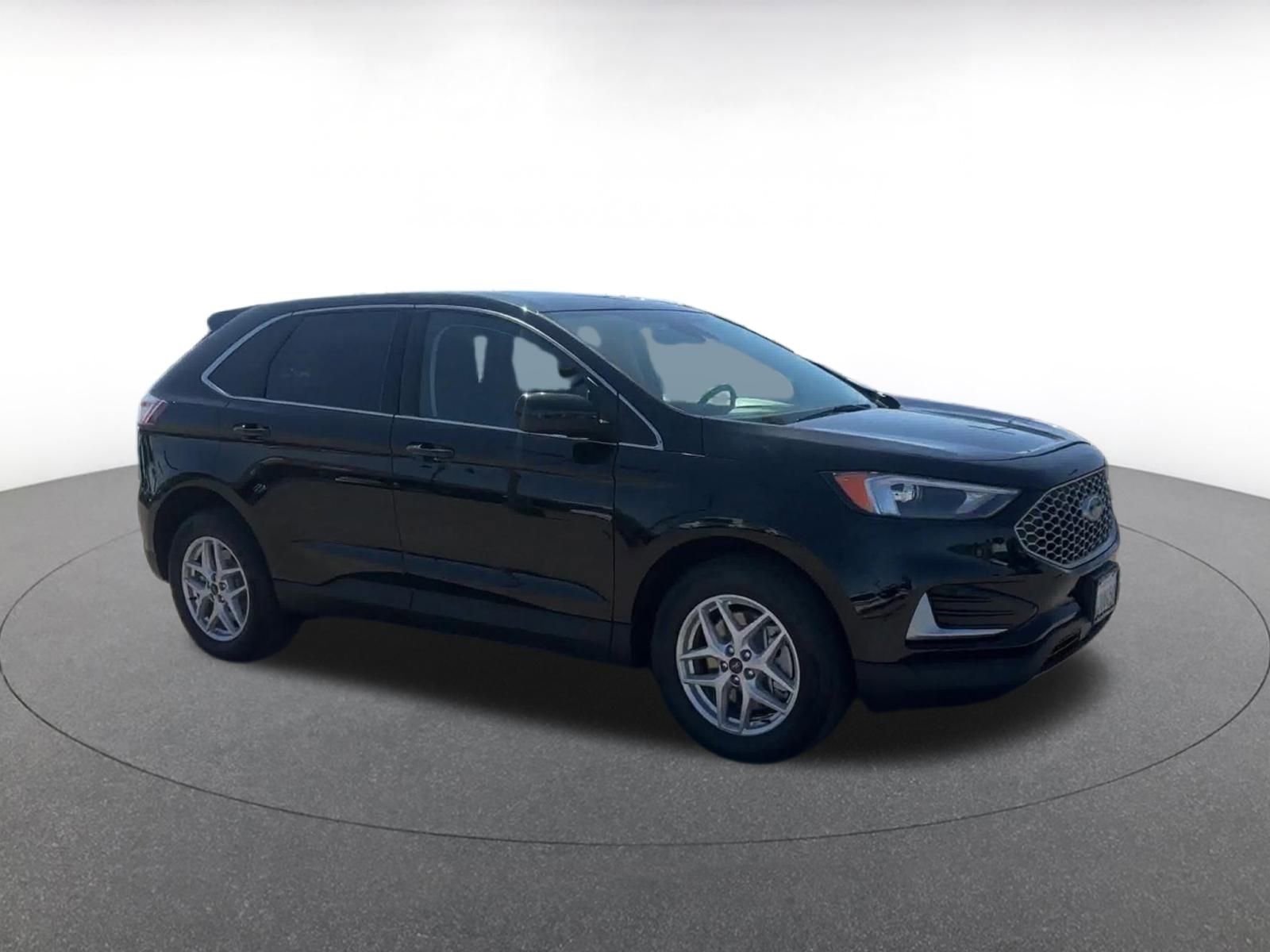 Thumbnail: 2024 Ford Edge - 2