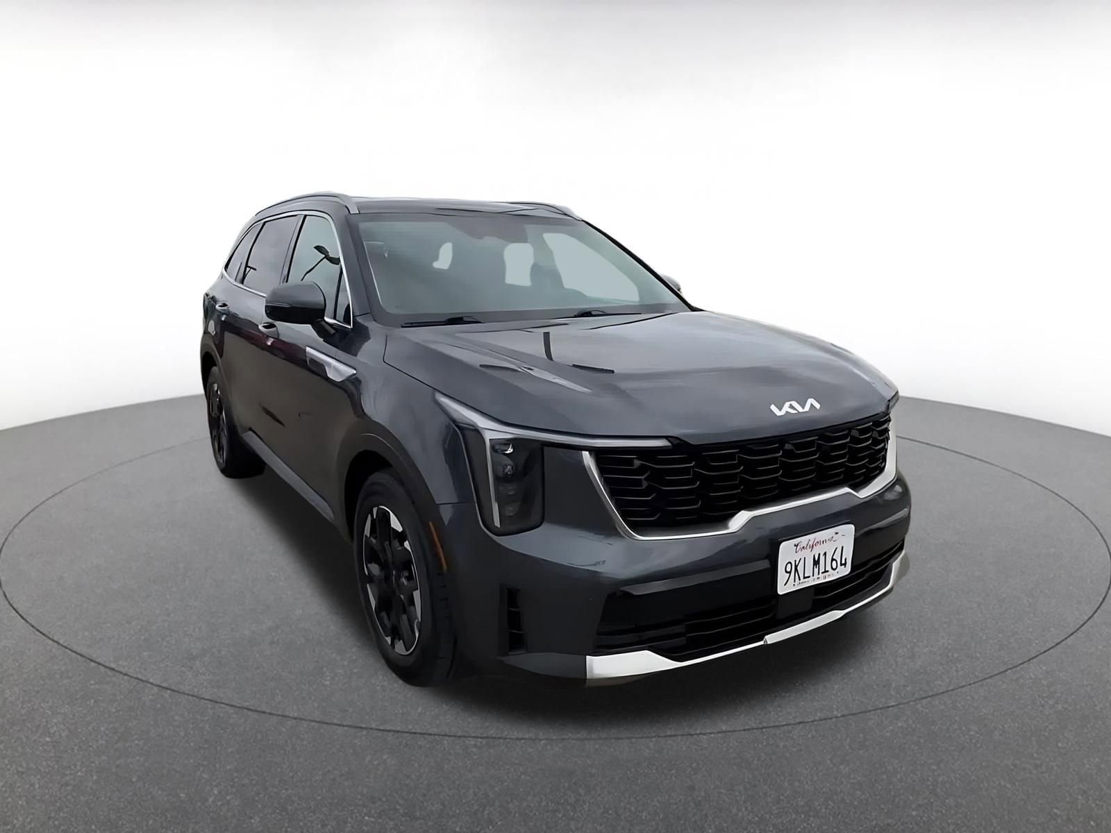 Thumbnail: 2024 Kia Sorento - 3