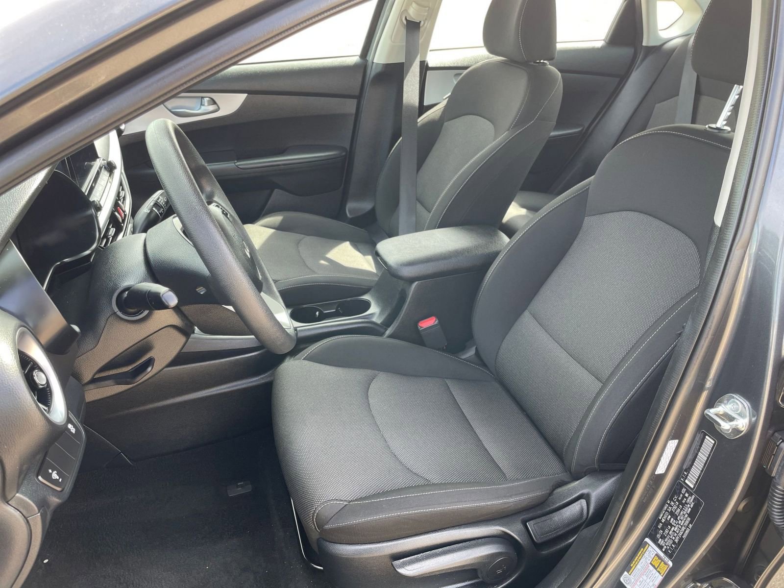 Thumbnail: 2024 Kia Forte - 34