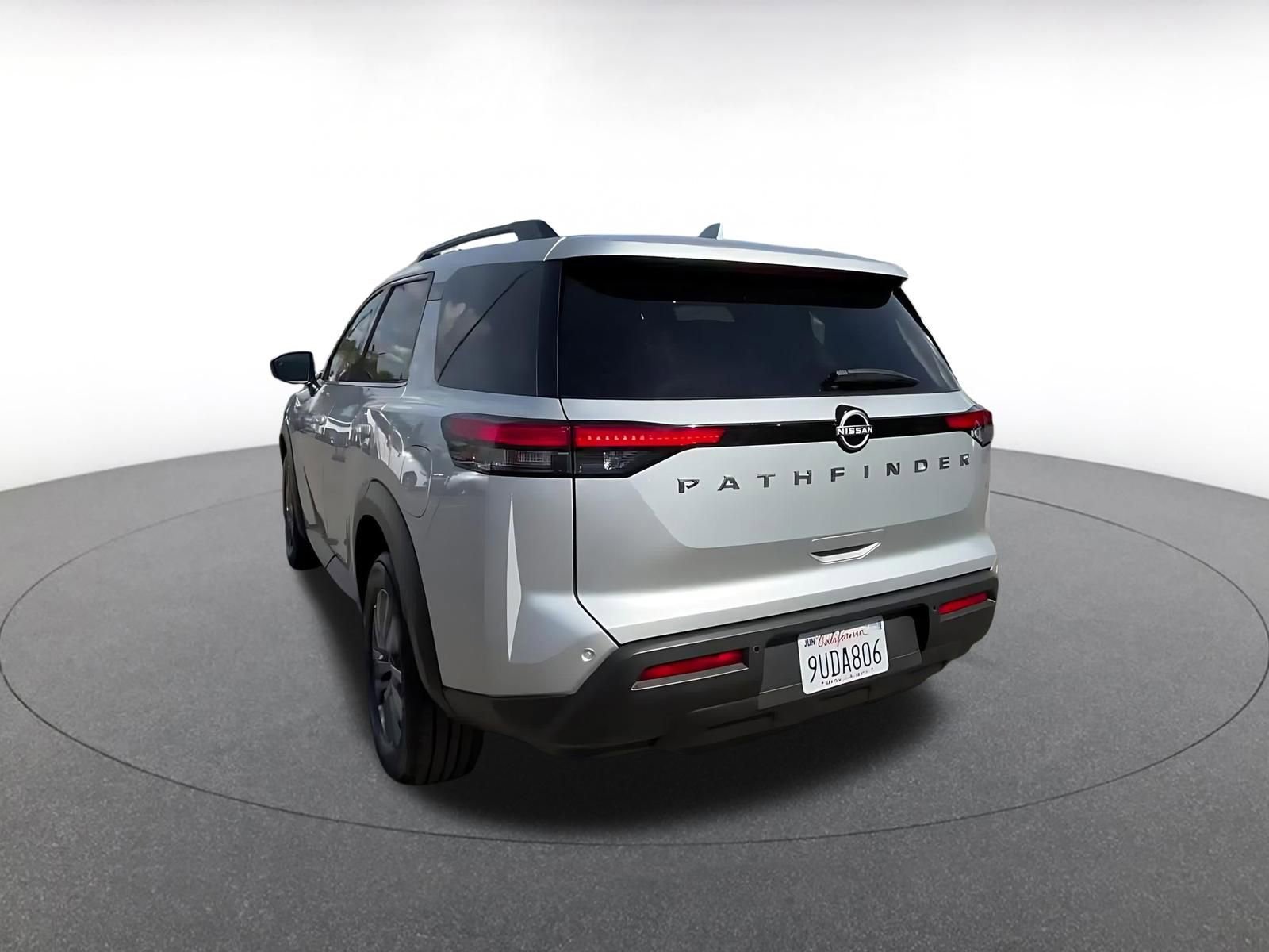 Thumbnail: 2025 Nissan Pathfinder - 11