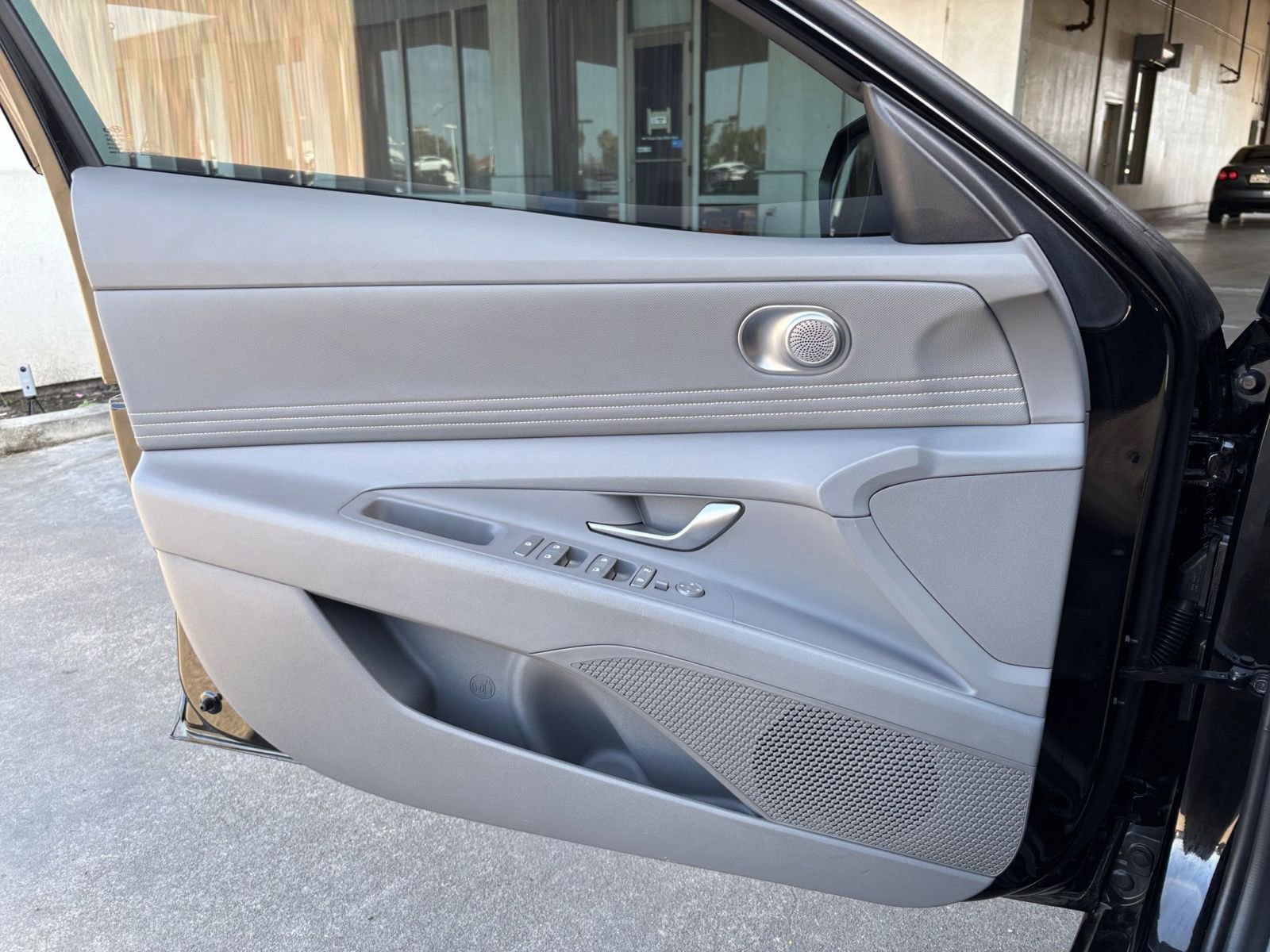 Thumbnail: 2025 Hyundai Elantra - 18