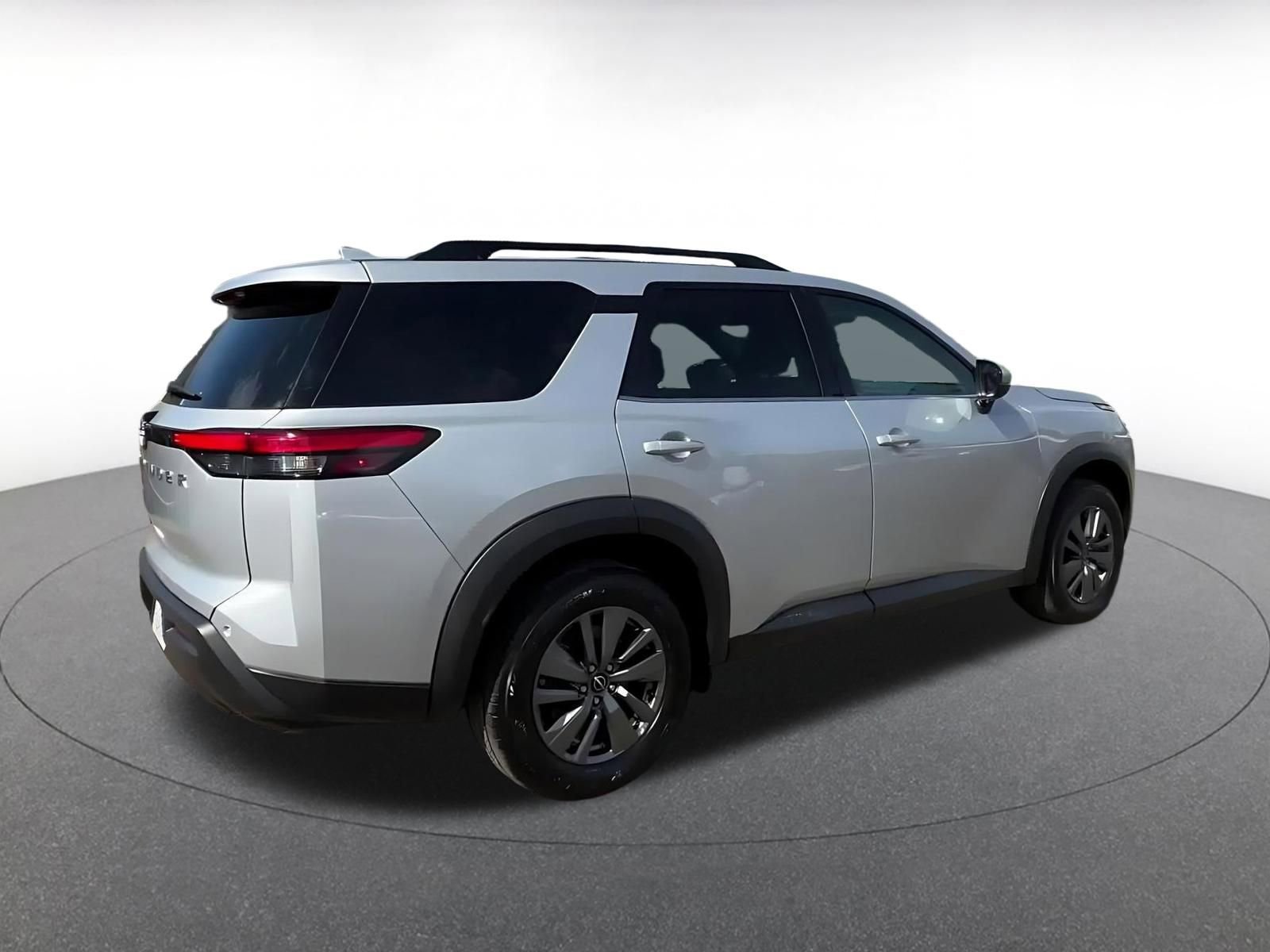 Thumbnail: 2025 Nissan Pathfinder - 14