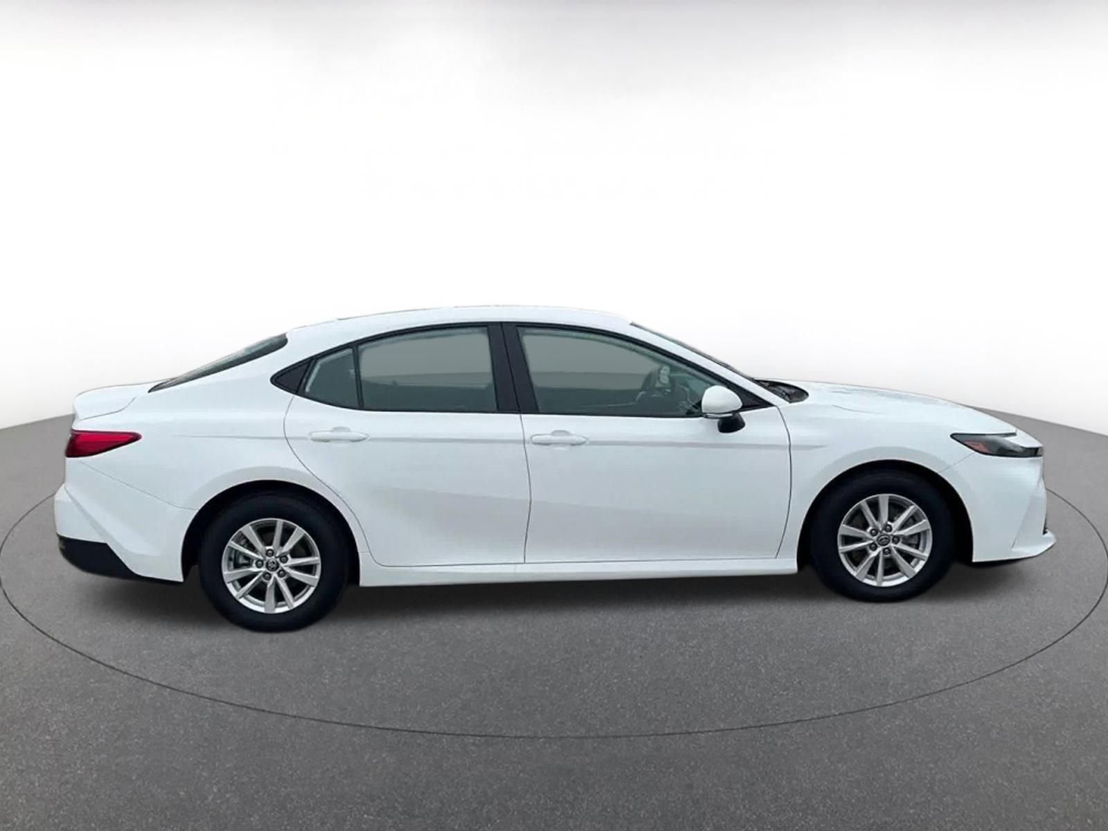 Thumbnail: 2025 Toyota Camry - 16