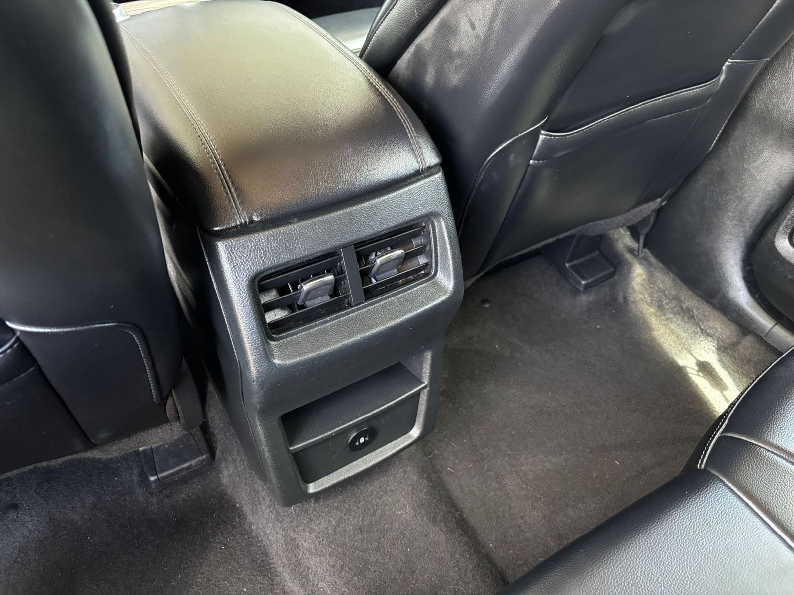 Thumbnail: 2024 Ford Edge - 24
