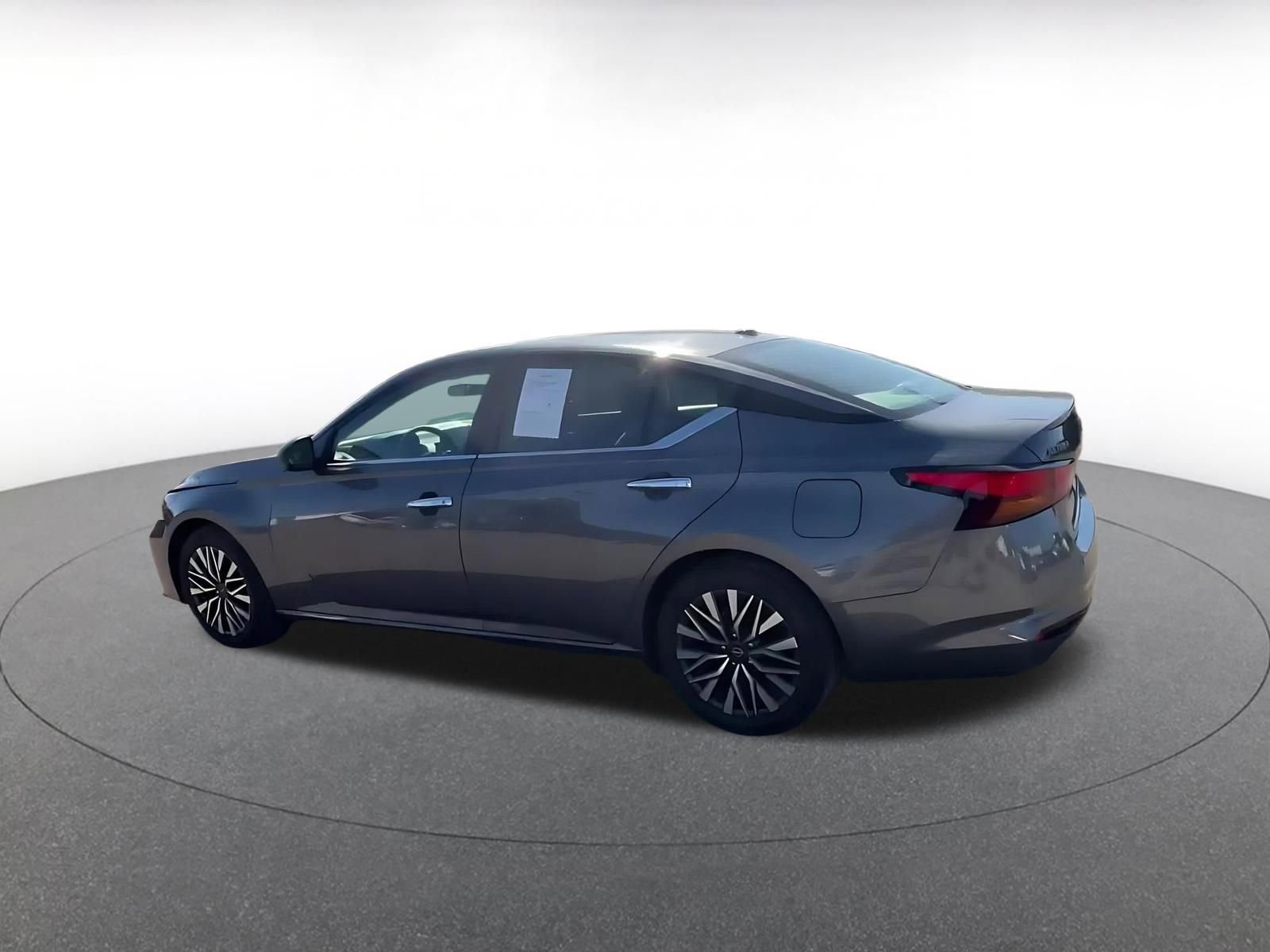 Thumbnail: 2025 Nissan Altima - 10