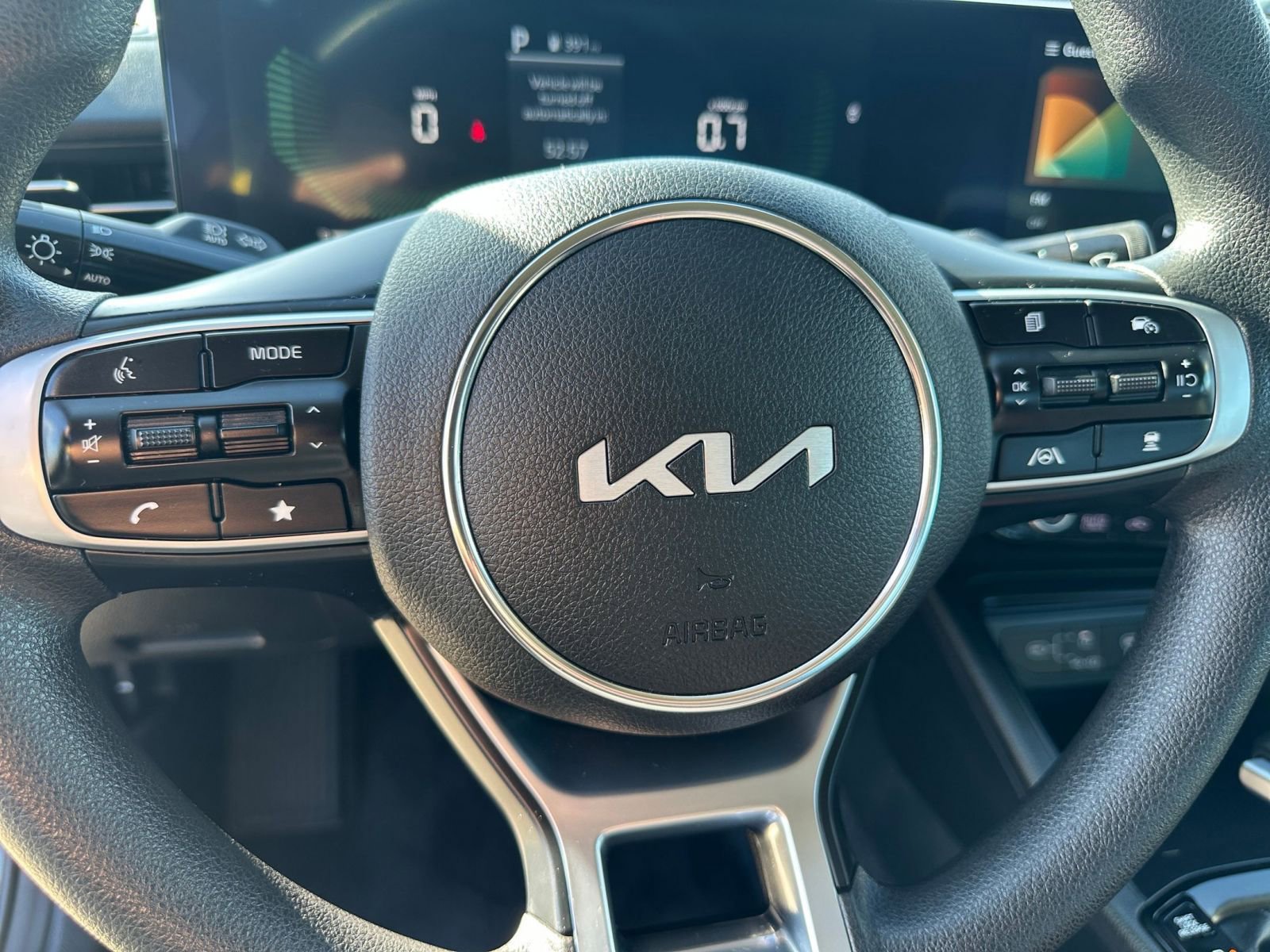 Thumbnail: 2025 Kia K5 - 29