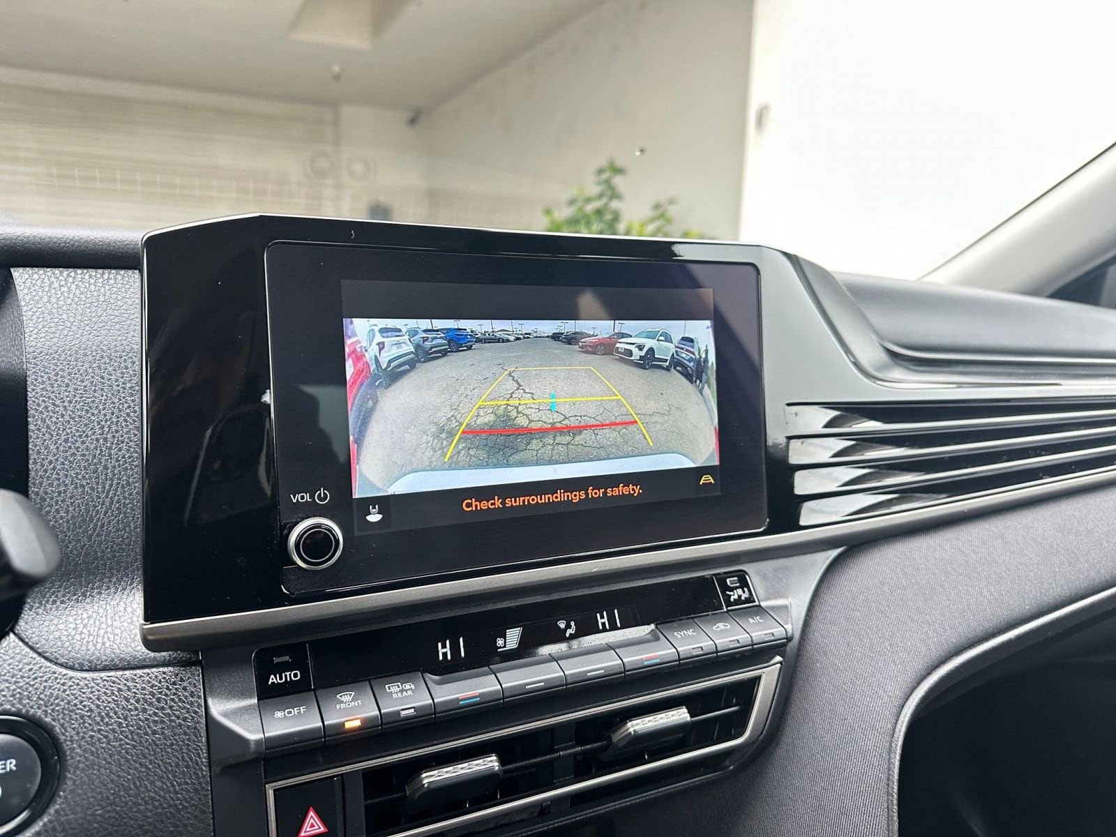 Thumbnail: 2025 Toyota Camry - 17