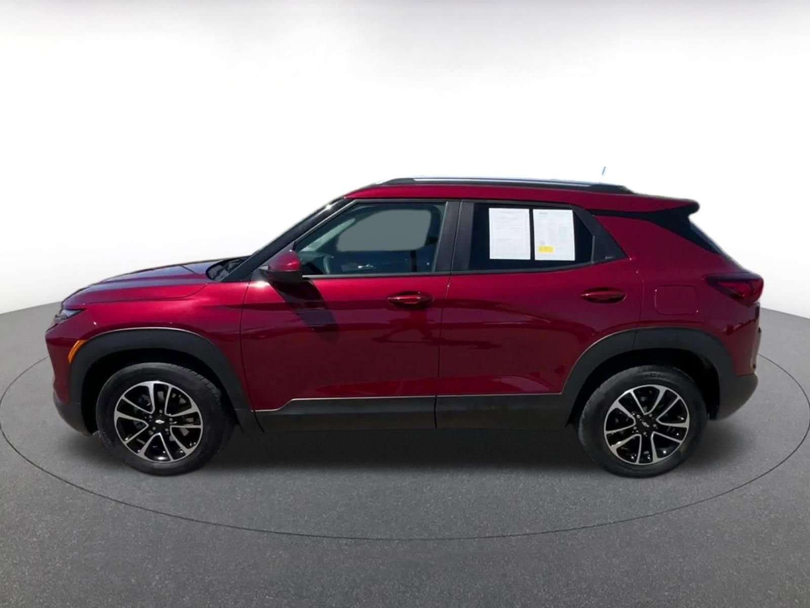 Thumbnail: 2025 Chevrolet TrailBlazer - 9