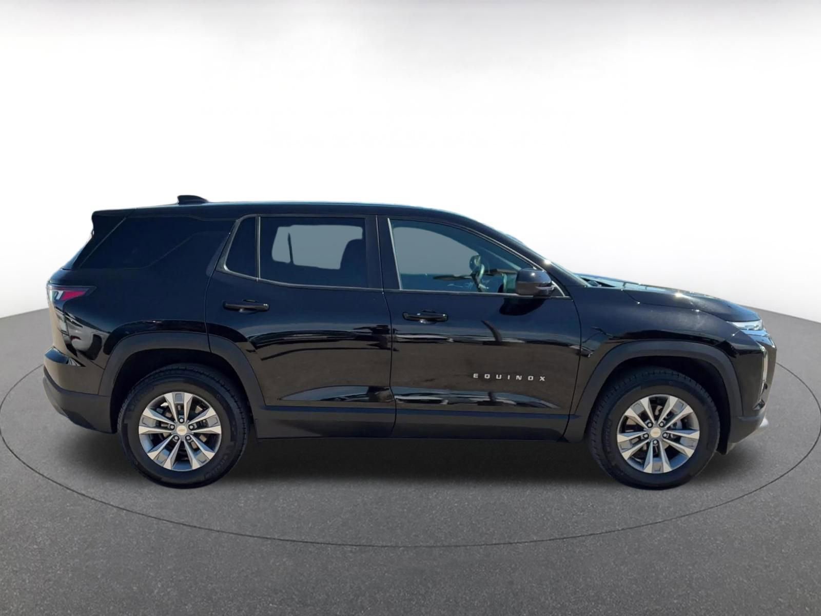 Thumbnail: 2025 Chevrolet Equinox - 16