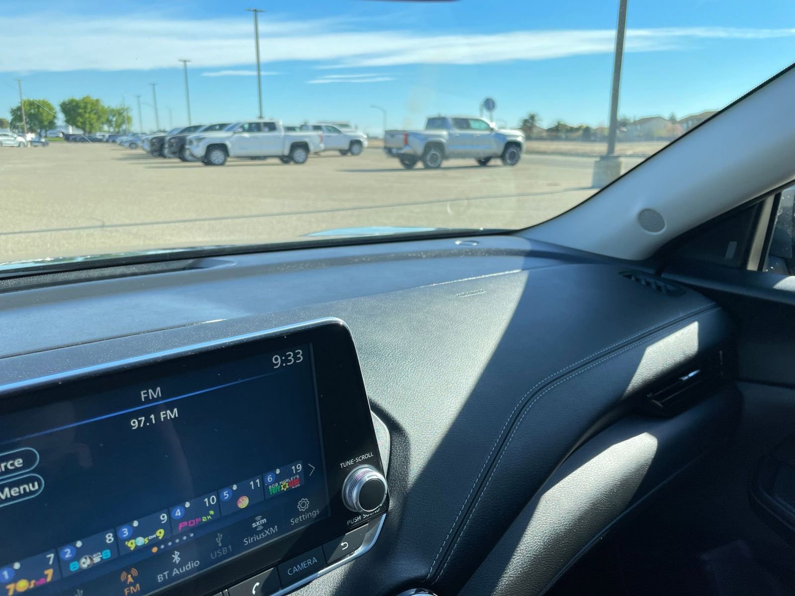 Thumbnail: 2025 Nissan Sentra - 34