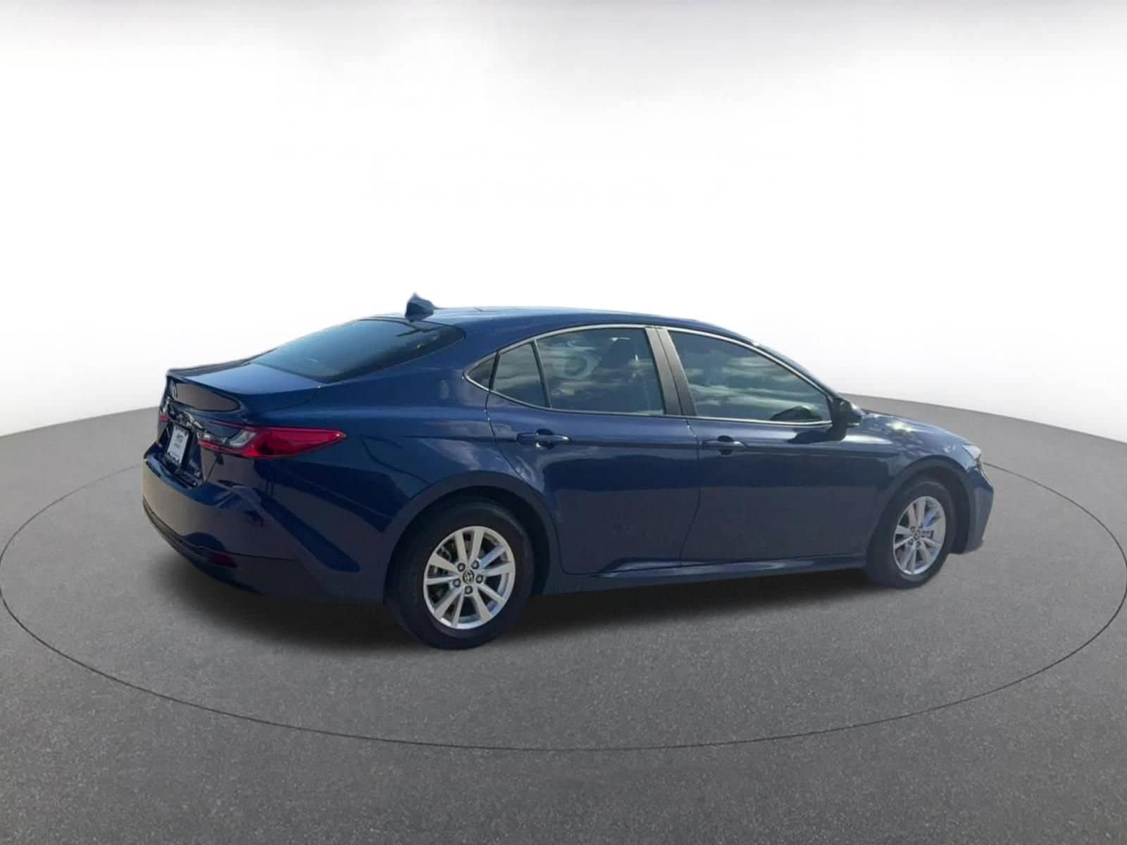 Thumbnail: 2025 Toyota Camry - 14