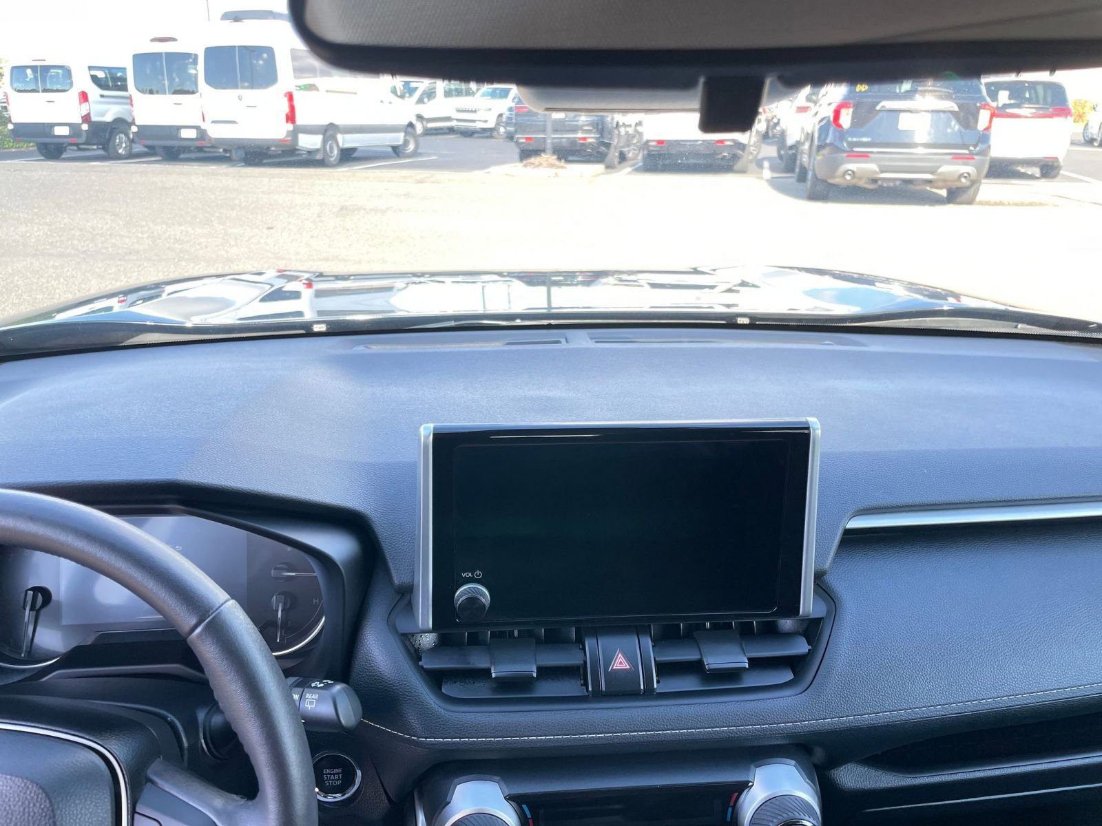 Thumbnail: 2025 Toyota RAV4 - 33