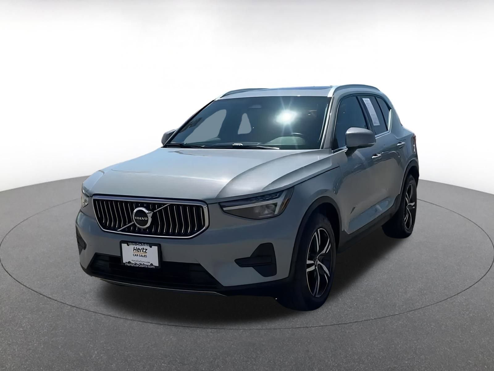 Thumbnail: 2024 Volvo XC40 - 6