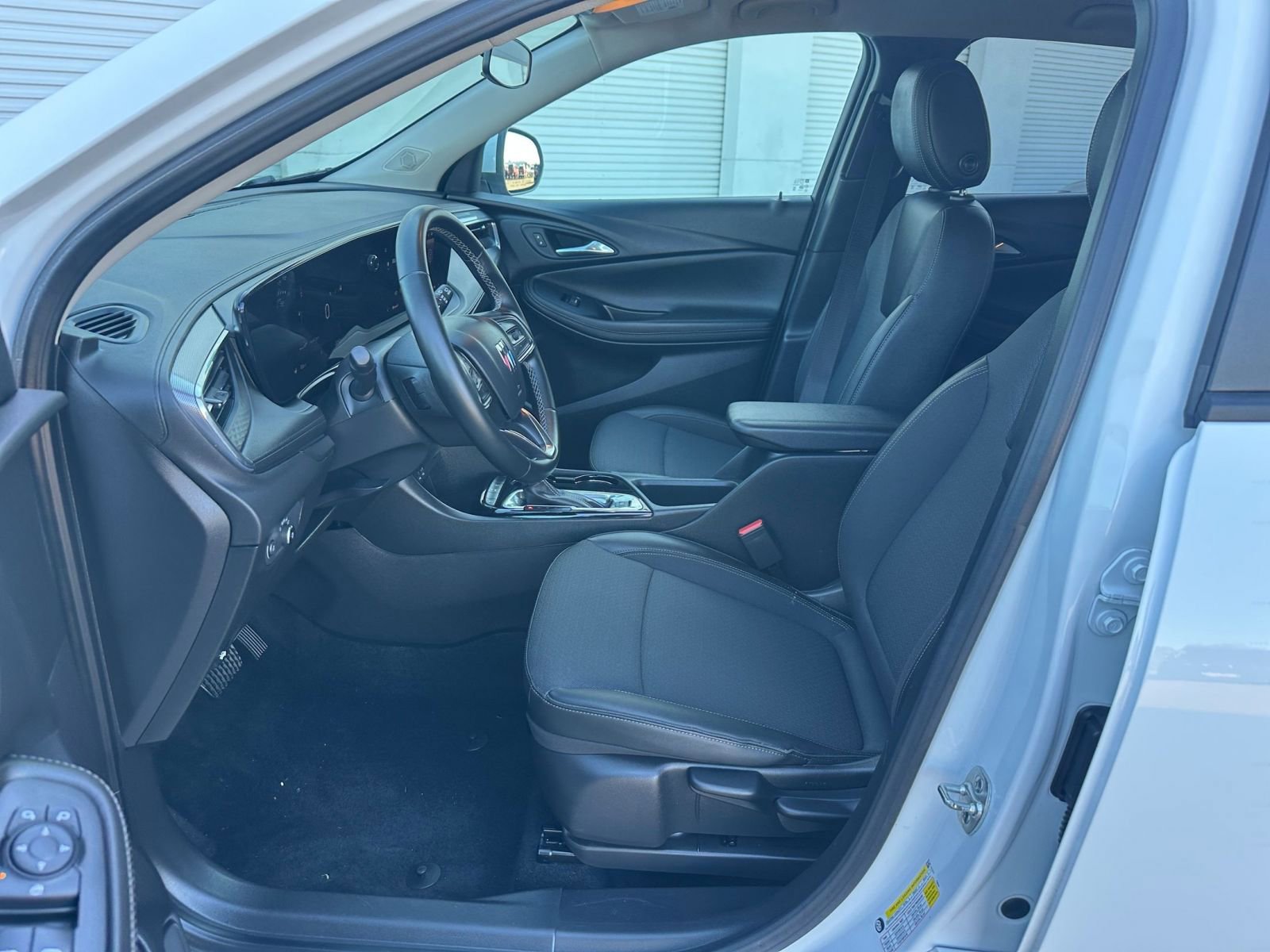 Thumbnail: 2025 Buick Encore GX - 27