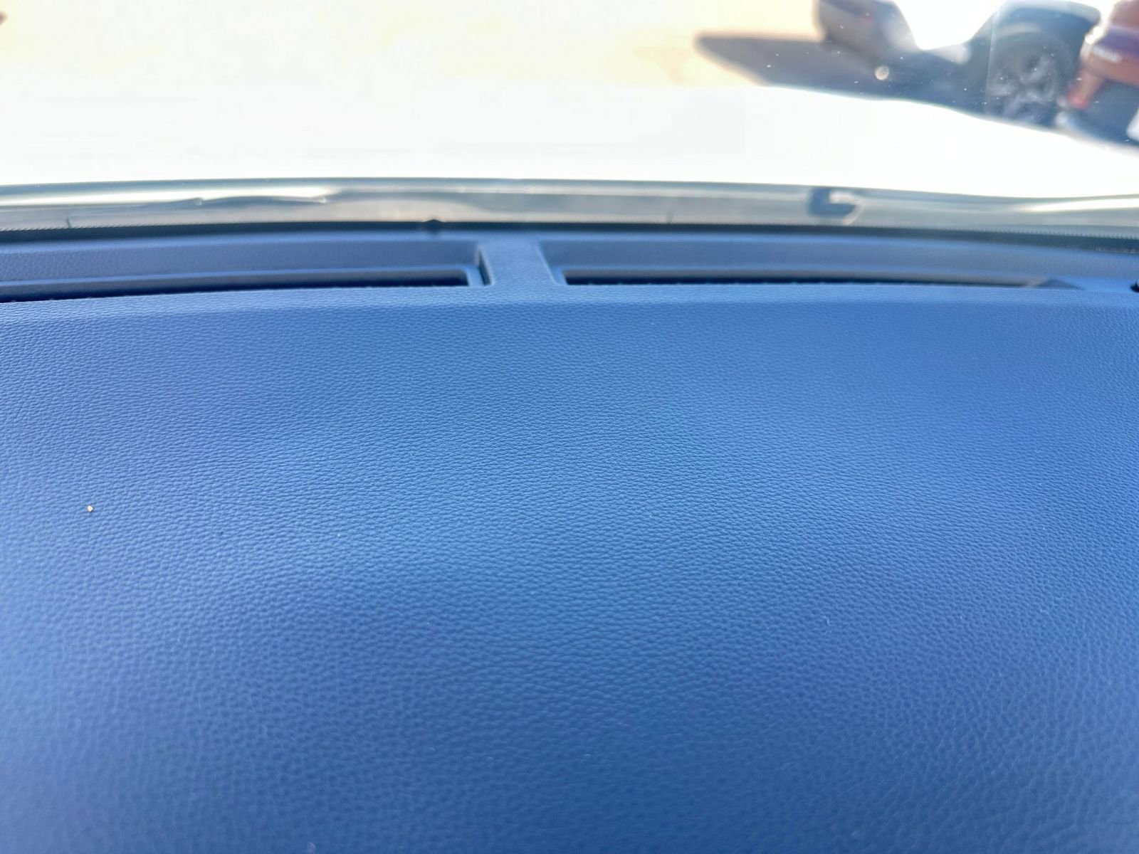 Thumbnail: 2025 Toyota RAV4 - 18