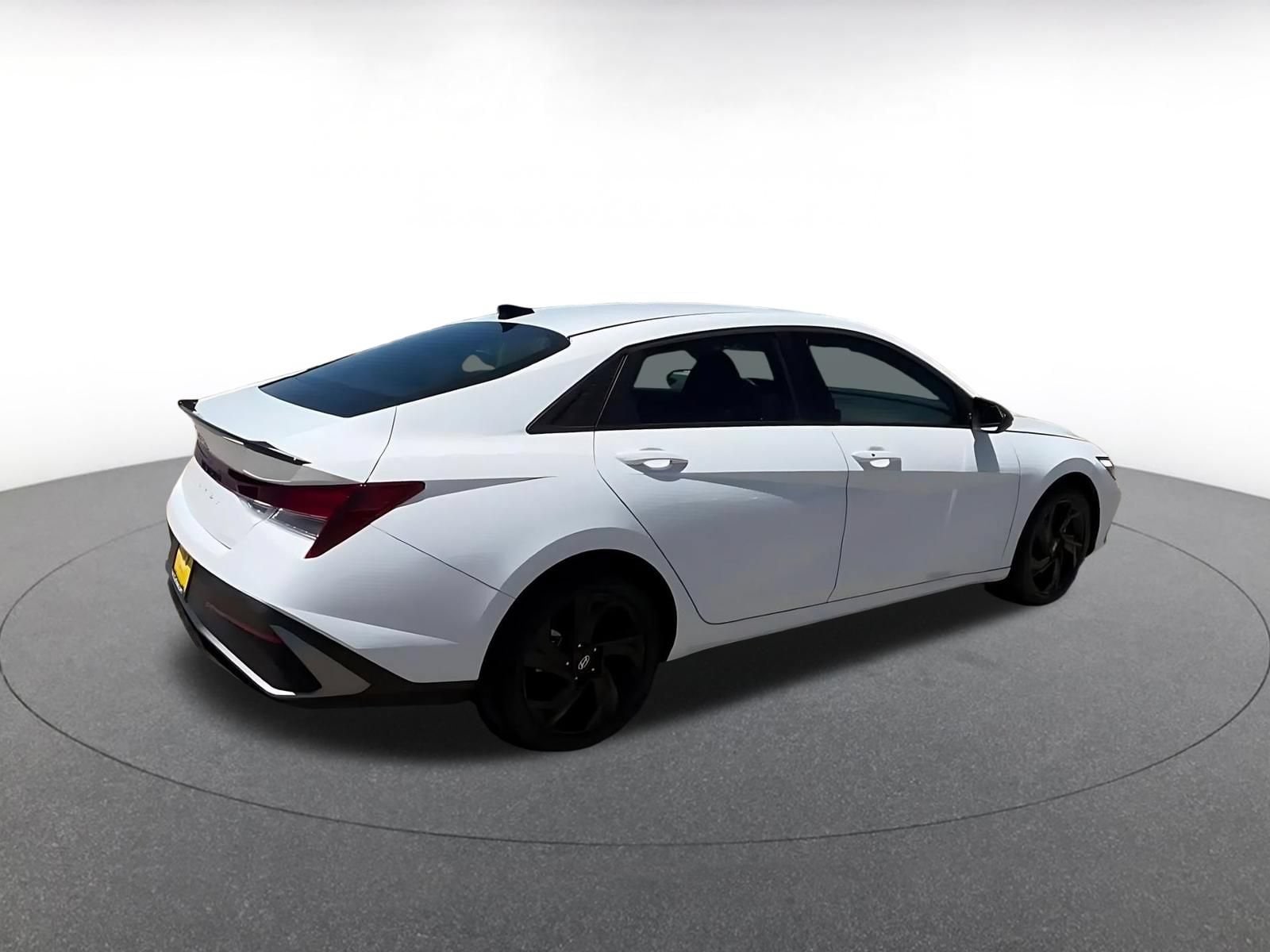 Thumbnail: 2026 Hyundai Elantra - 15