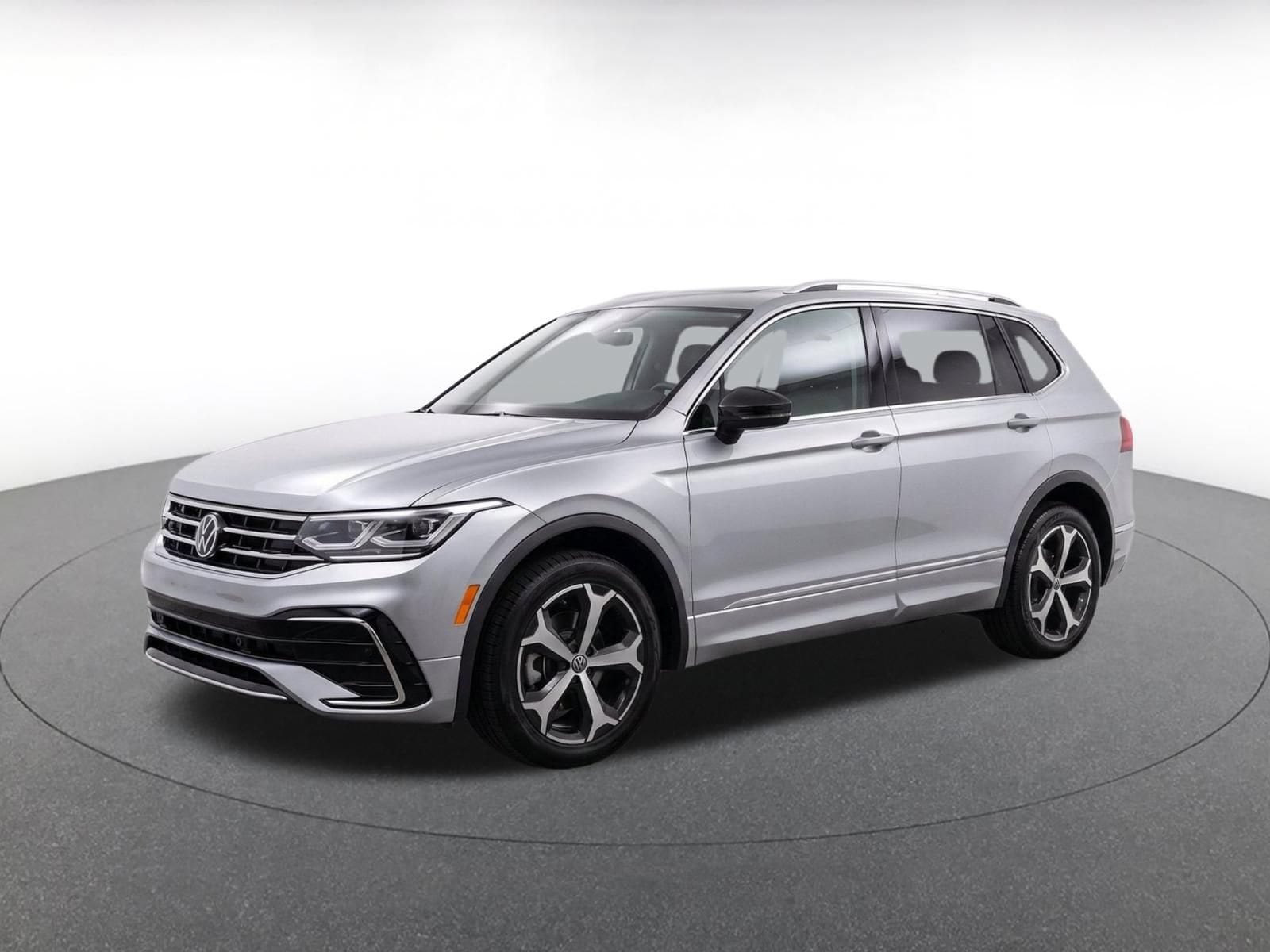 Thumbnail: 2026 Volkswagen Tiguan - 3