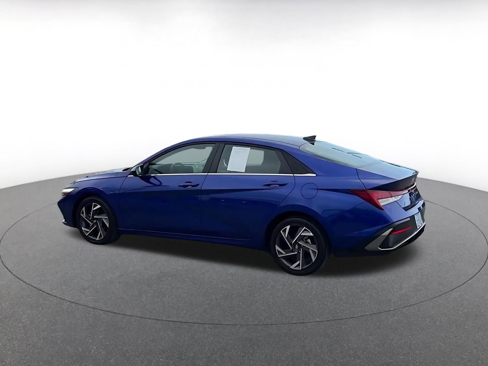 Thumbnail: 2025 Hyundai Elantra - 10