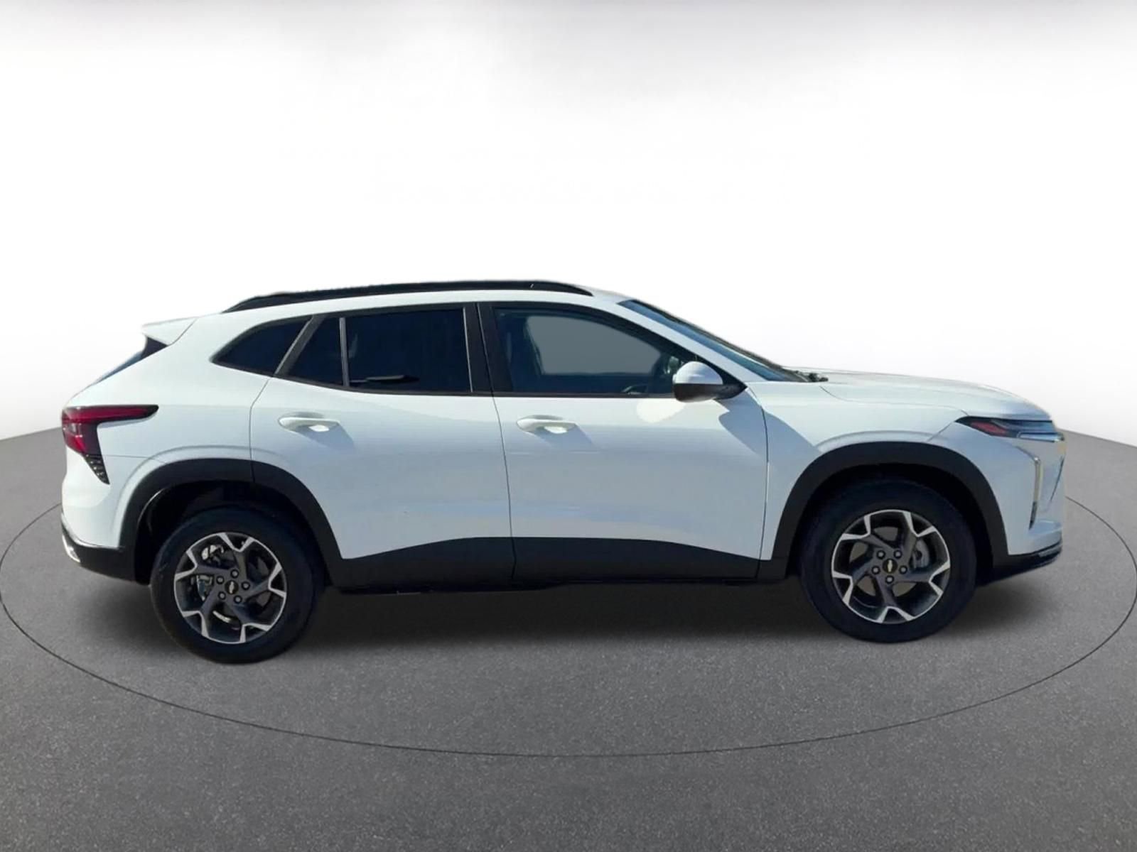 Thumbnail: 2025 Chevrolet Trax - 16