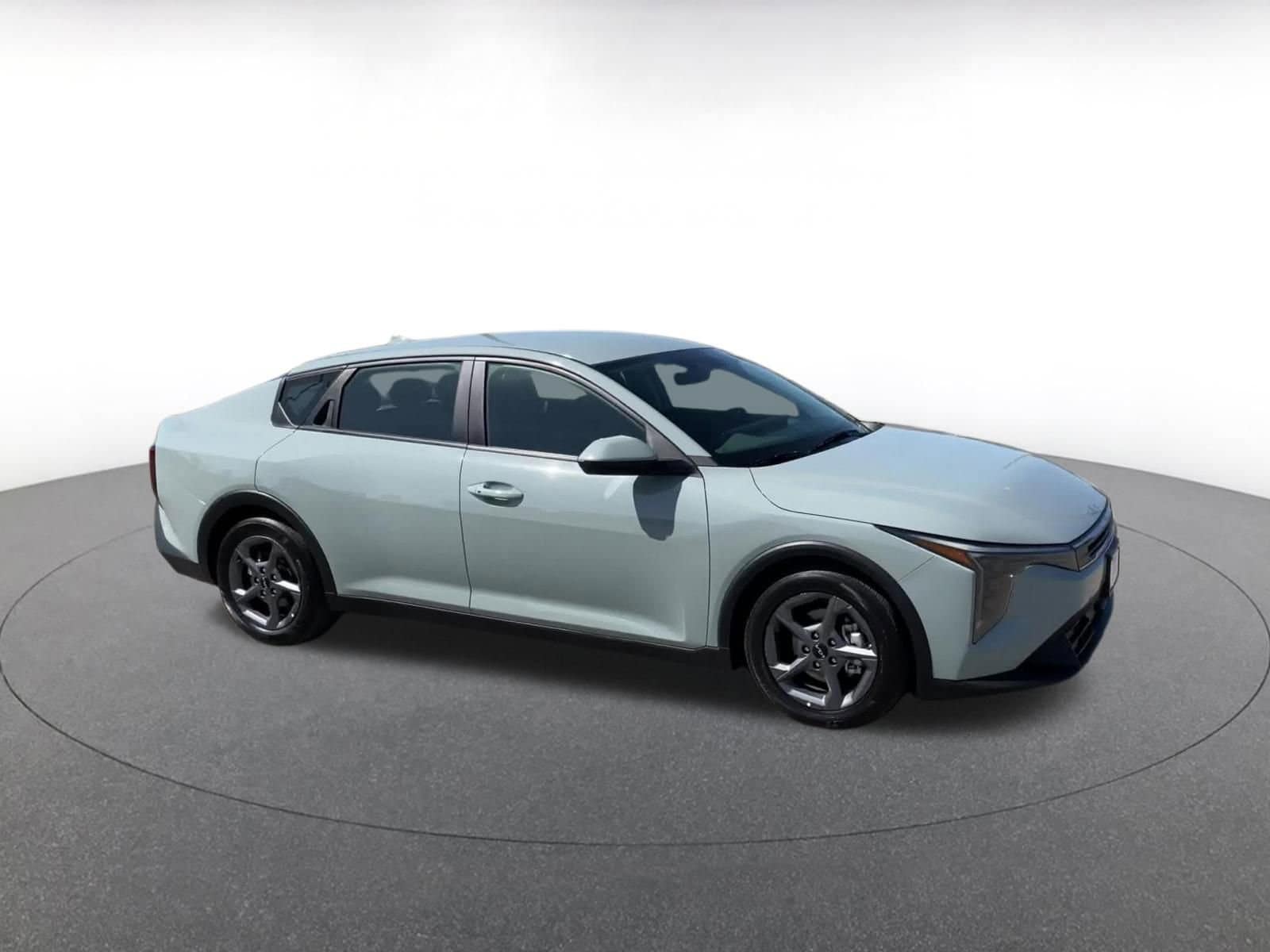 Thumbnail: 2025 Kia K4 - 2