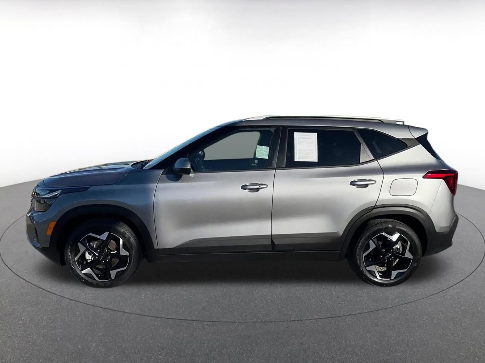 Thumbnail: 2025 Kia Seltos - 9