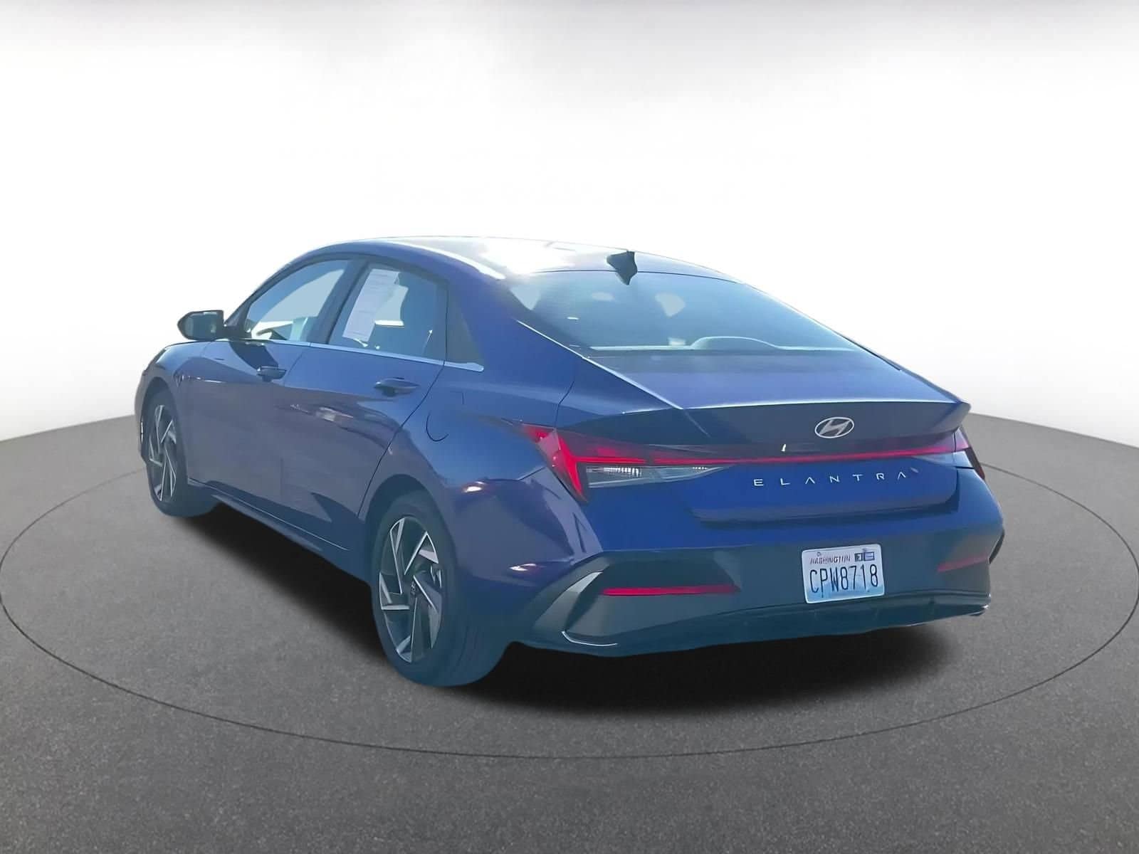 Thumbnail: 2025 Hyundai Elantra - 10
