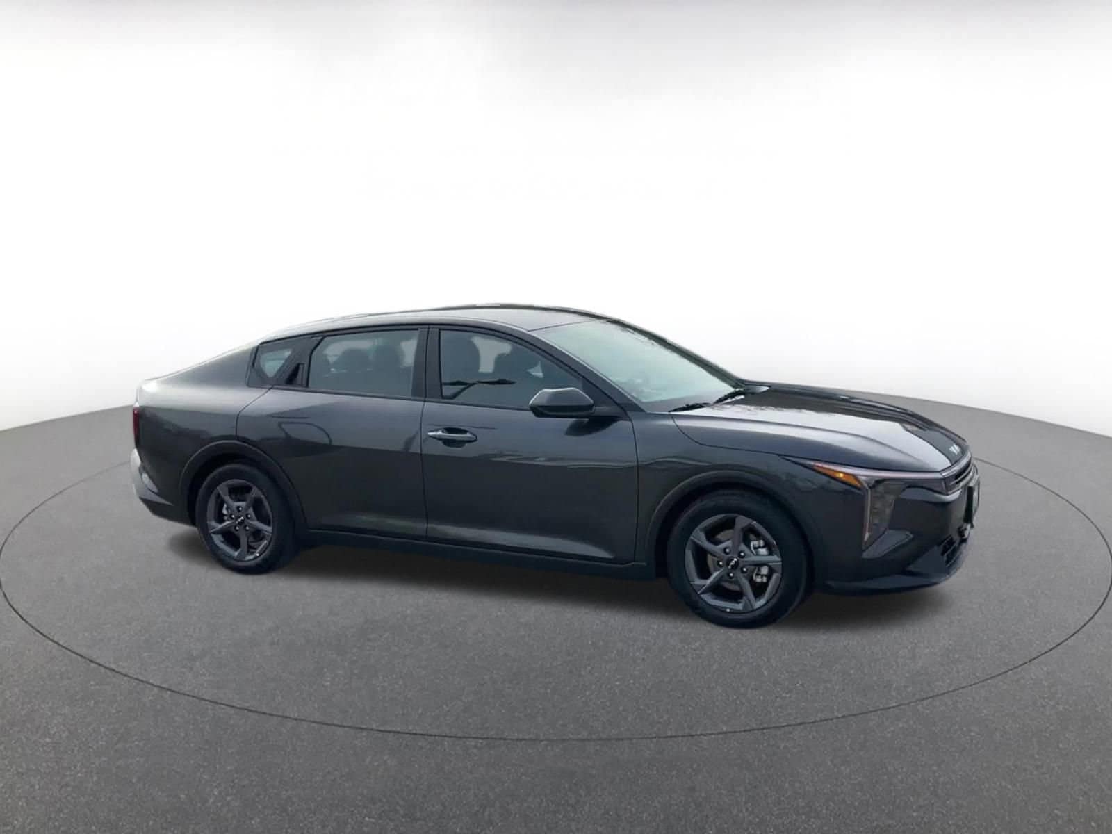 Thumbnail: 2025 Kia K4 - 2